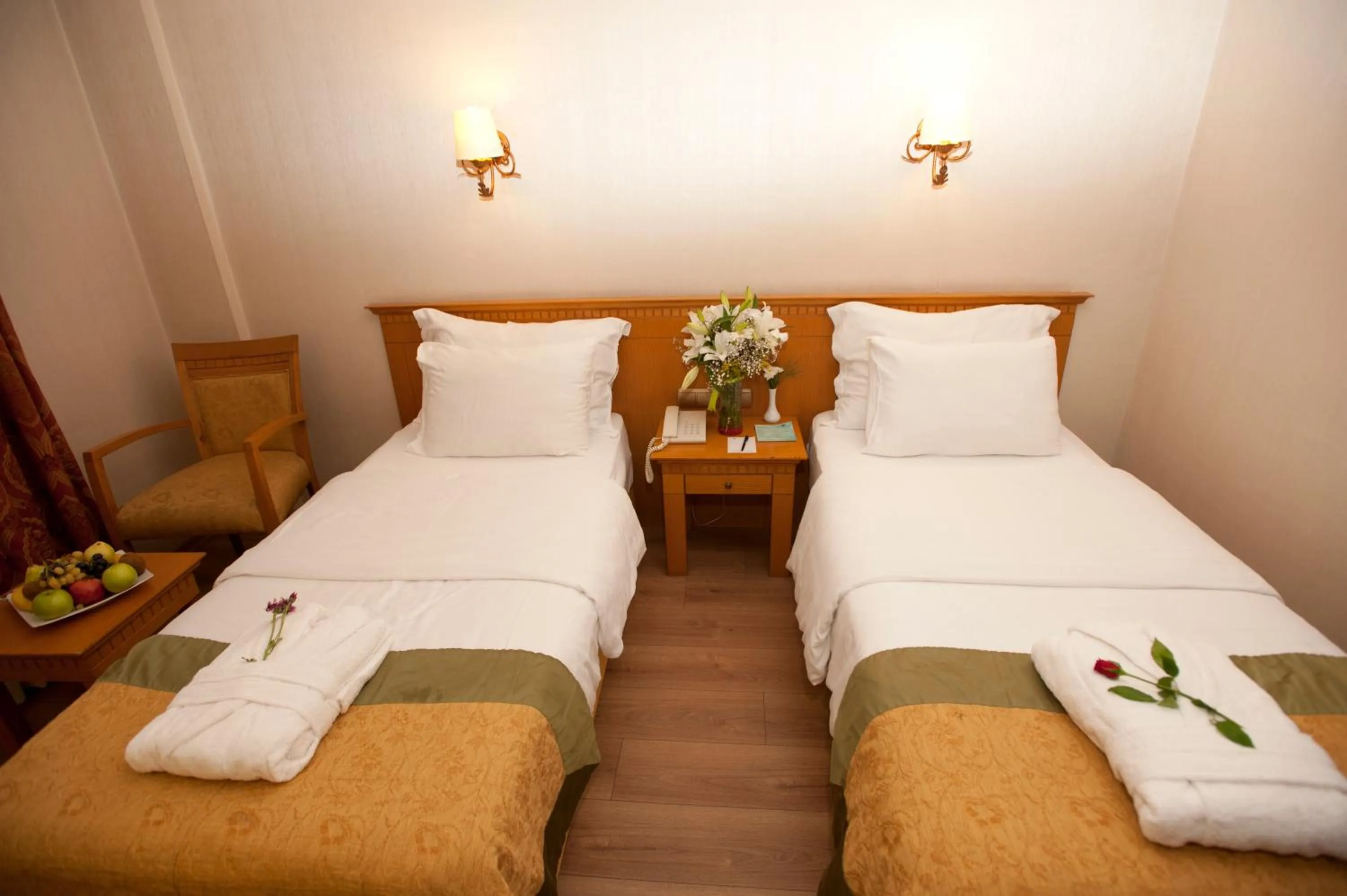 Photo of the whole room, Bed in Usta Park Hotel