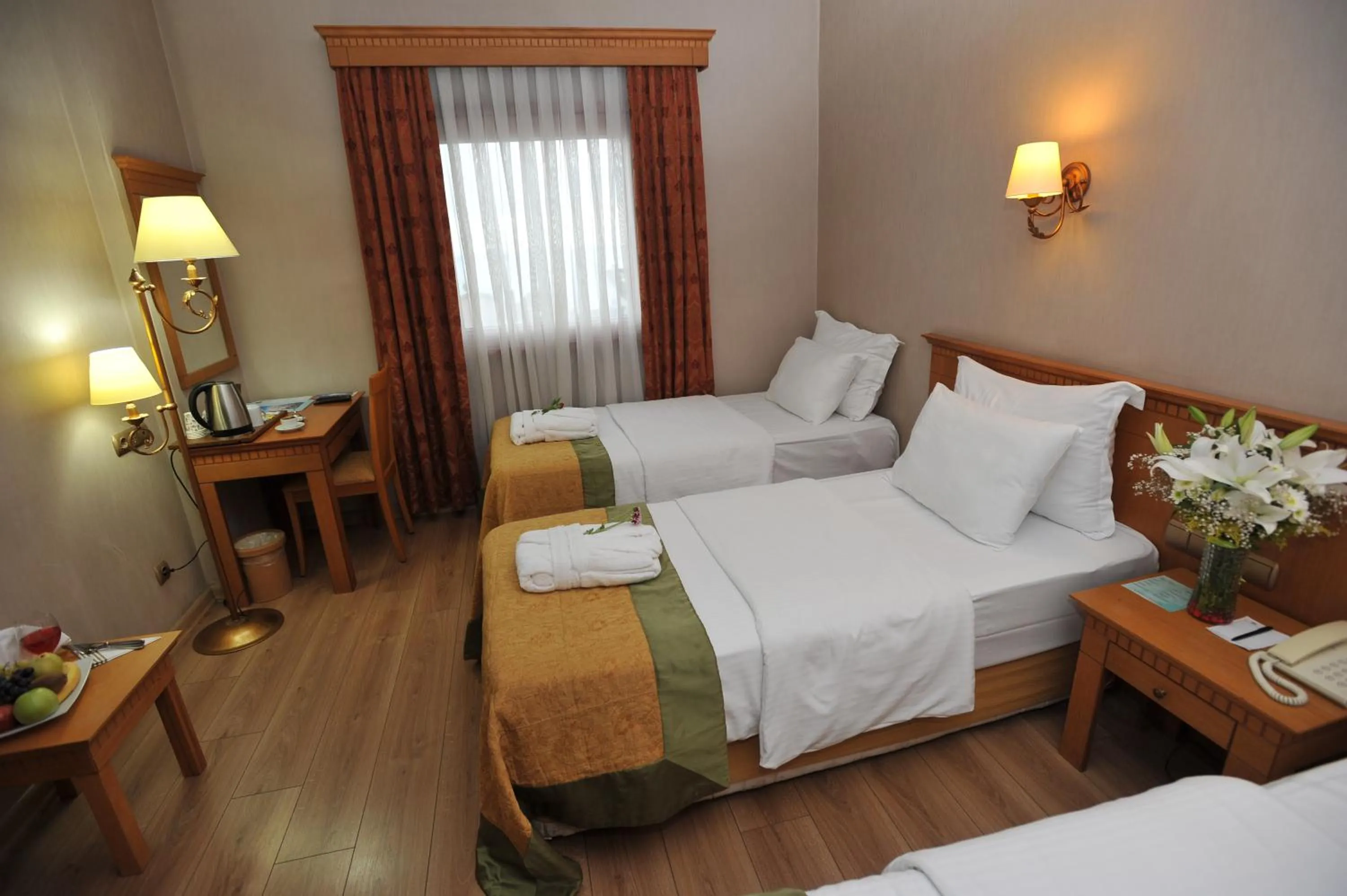 Photo of the whole room, Bed in Usta Park Hotel