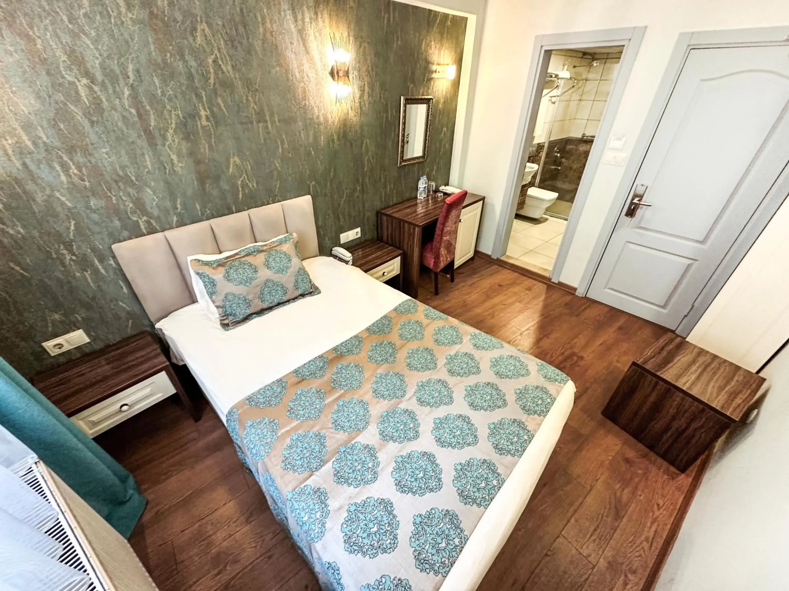 Superior Double Room in Sağıroğlu Otel Superior Double Room in Sağıroğlu Otel