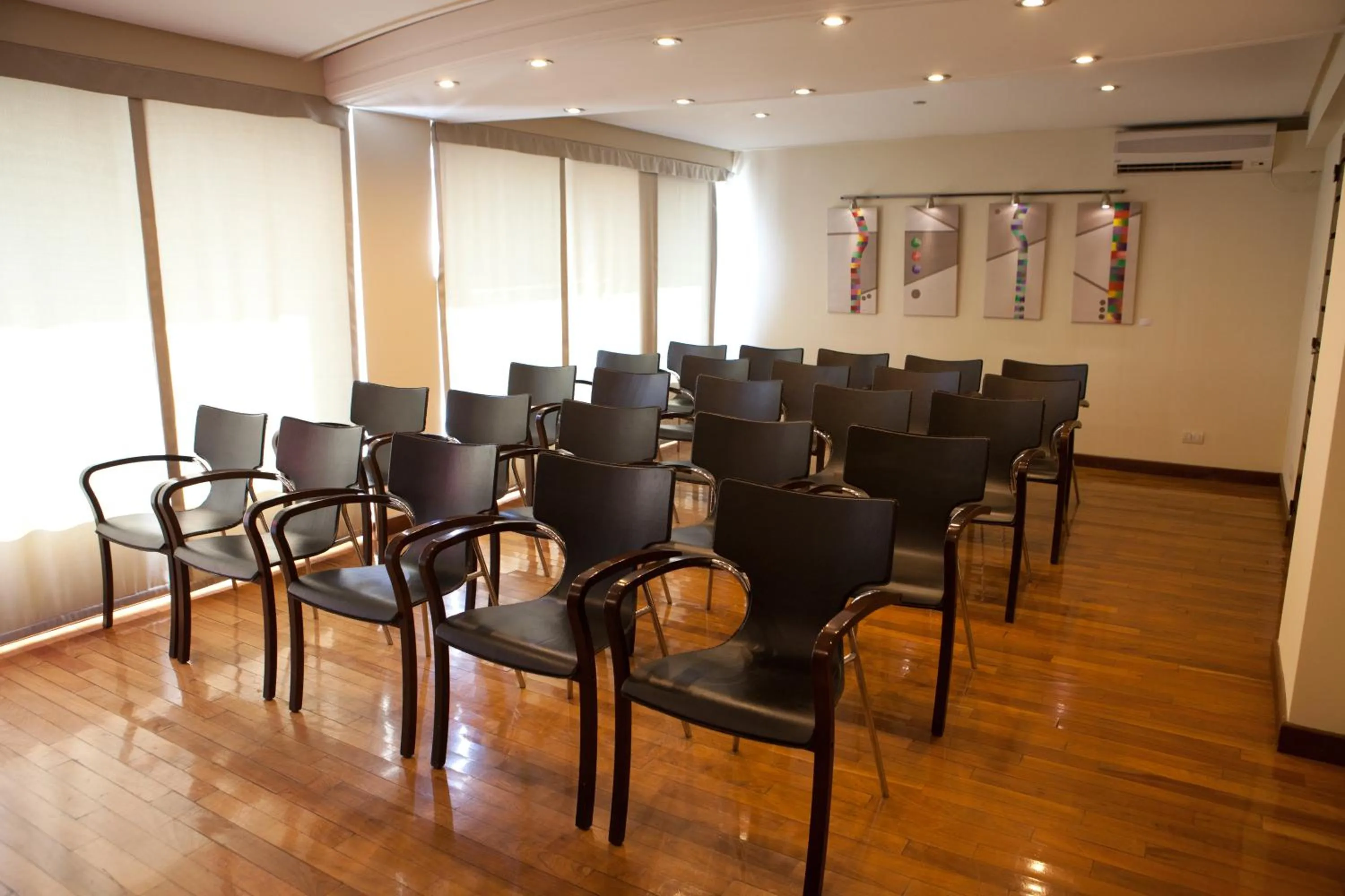 Business facilities in Ayres De Salta Hotel