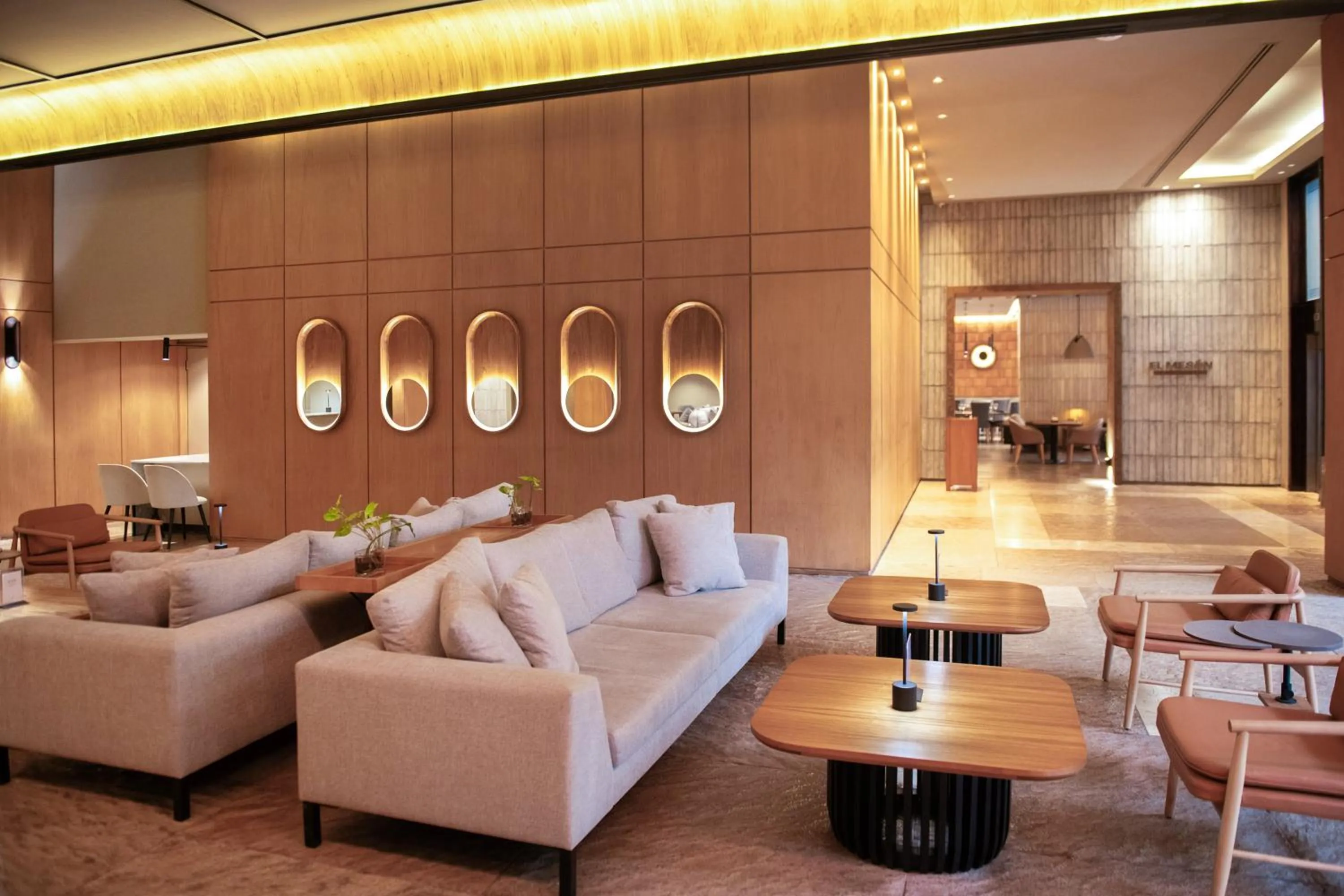 Lobby or reception in Hotel Alejandro I - Affiliated by Meliá