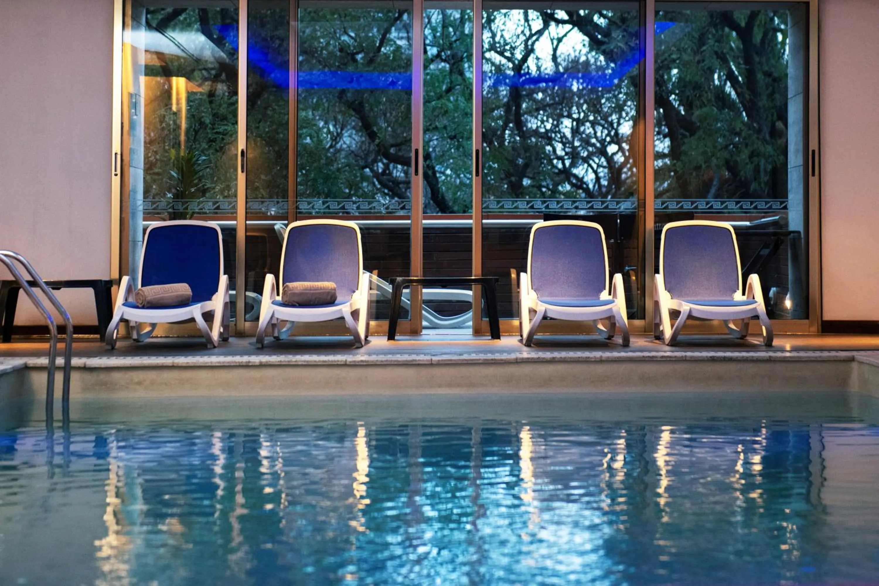 Swimming pool in Hotel Alejandro I - Affiliated by Meliá