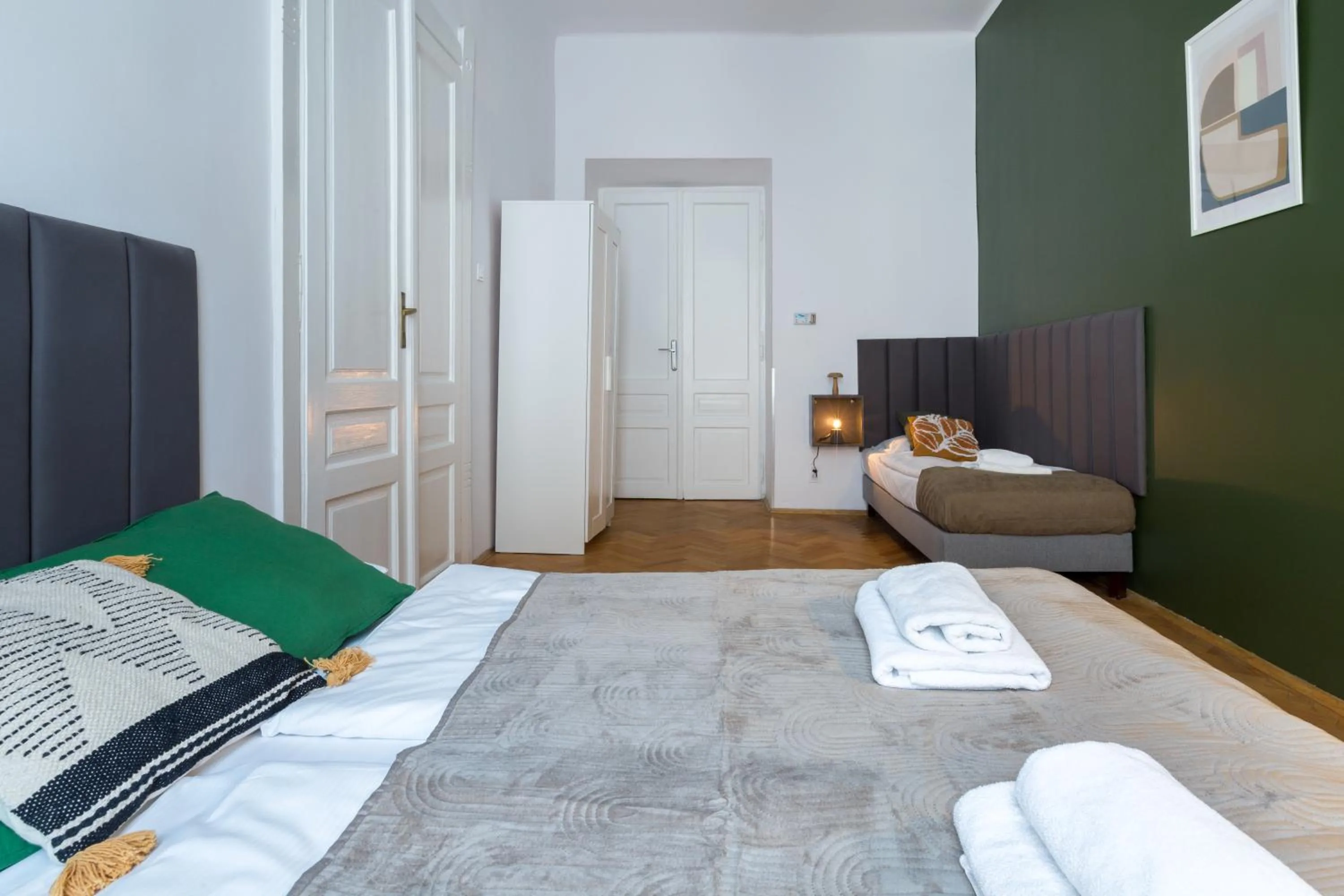 Photo of the whole room, Bed in Friendhouse Apartments Avenue