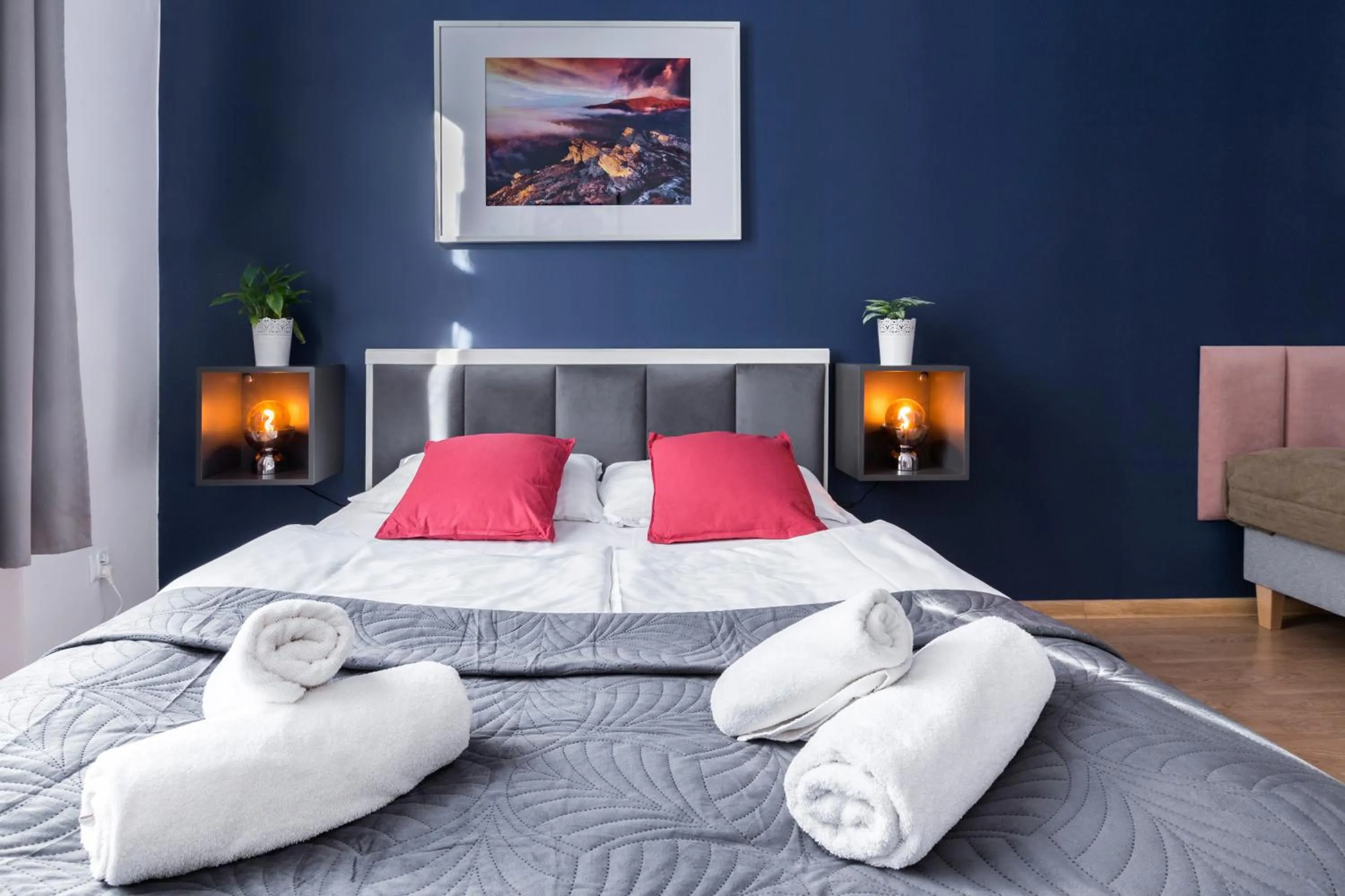 Bedroom, Bed in Friendhouse Apartments Avenue