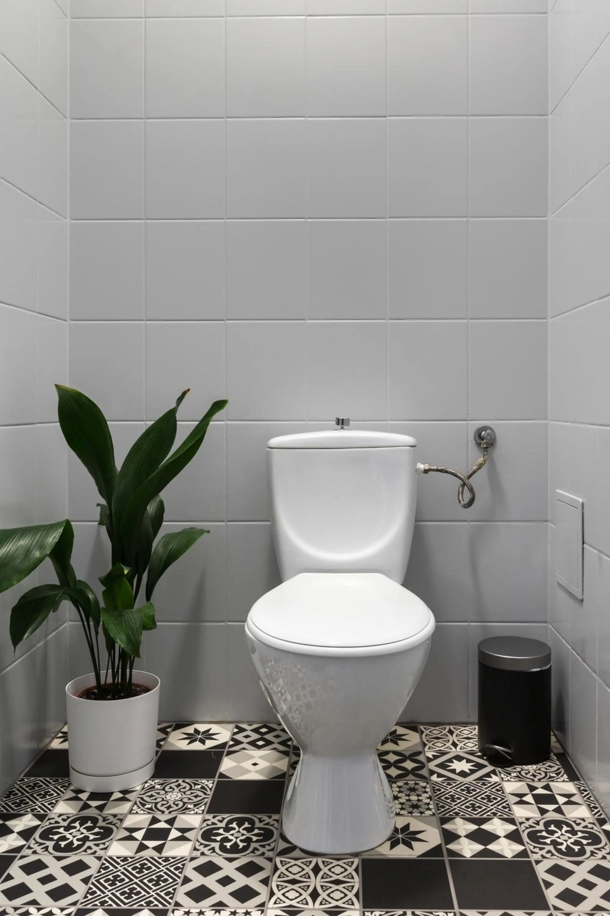 Toilet in Friendhouse Apartments Avenue