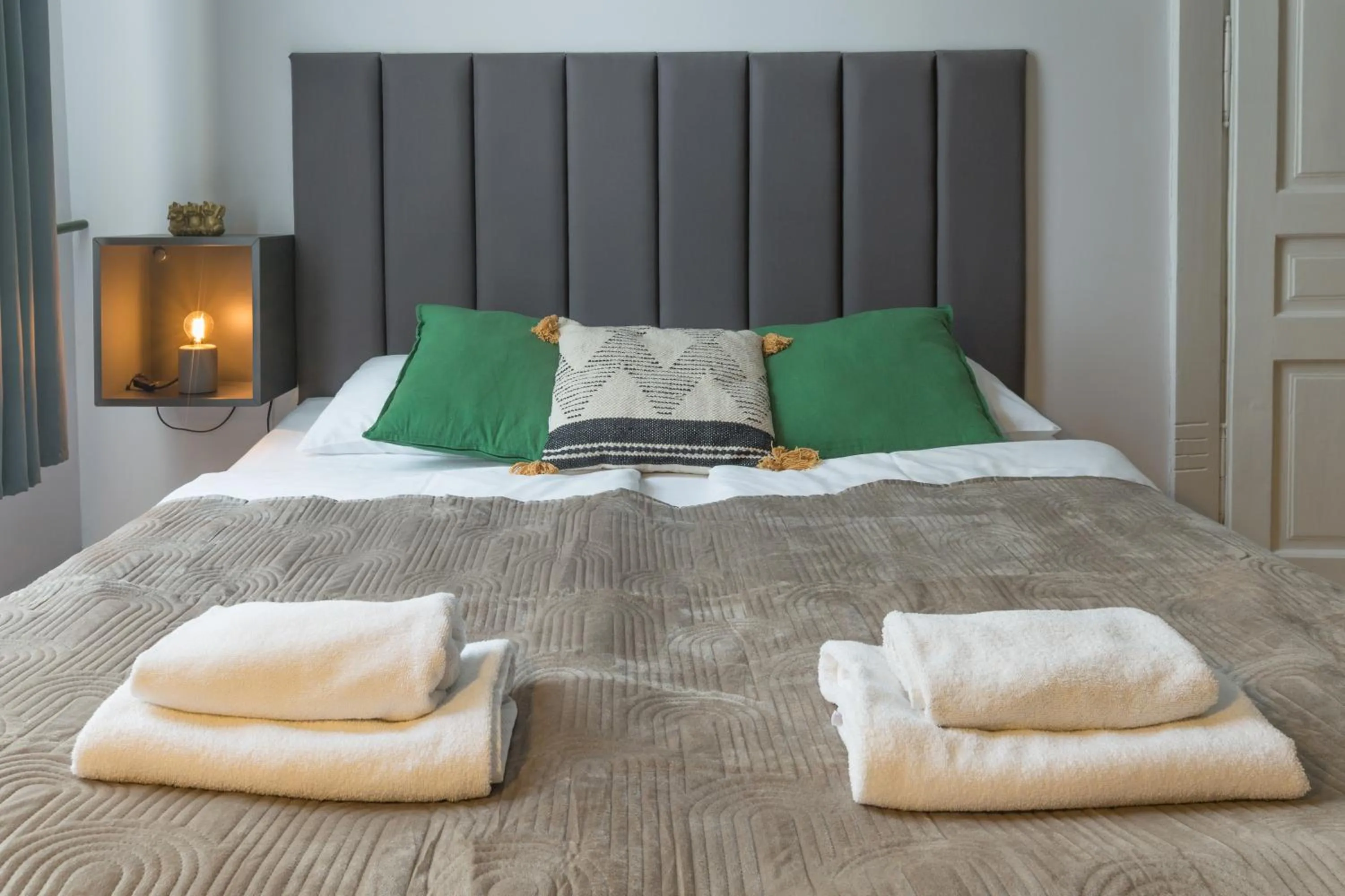 Bed in Friendhouse Apartments Avenue