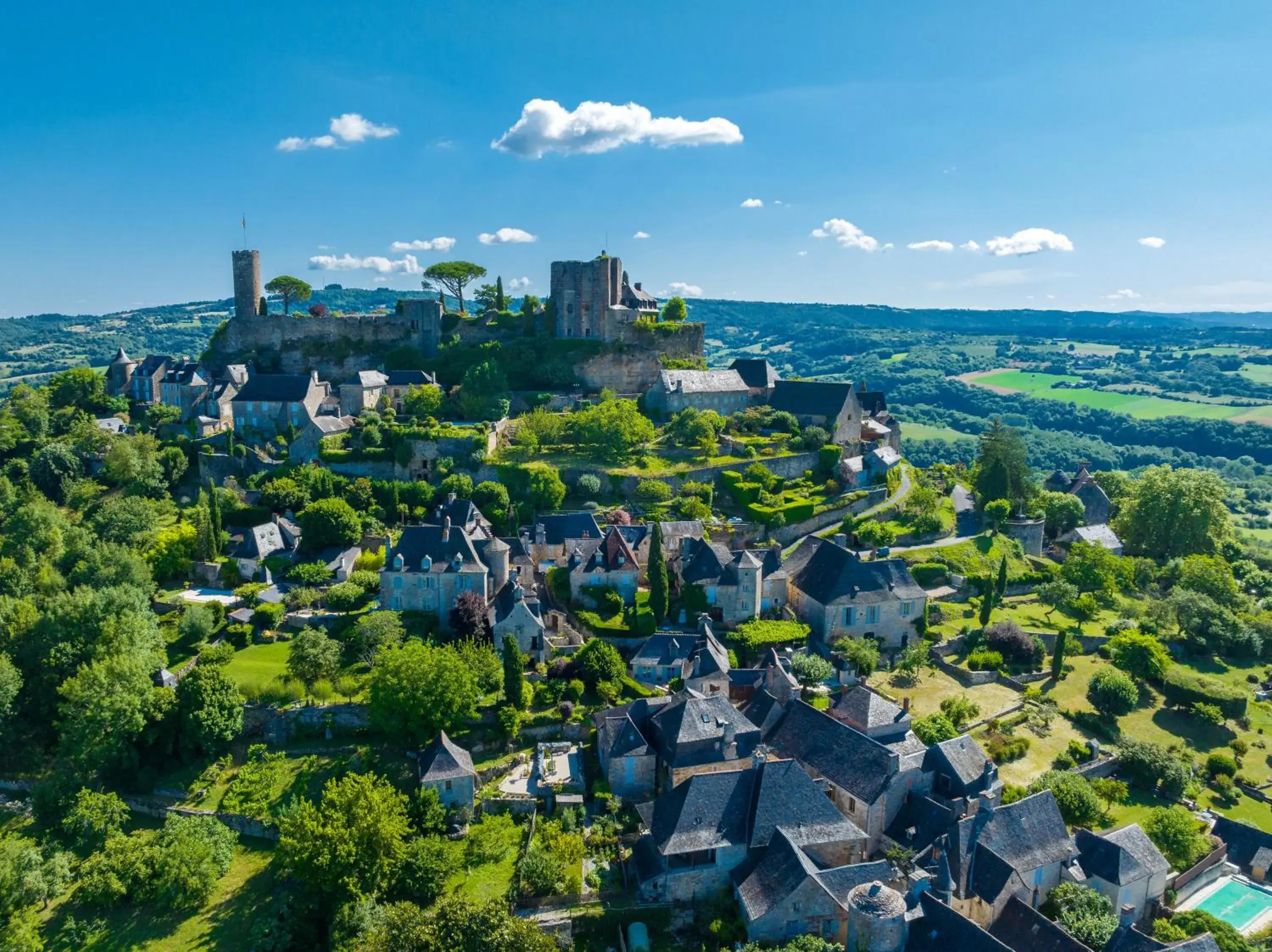 City view in Logis Hotel Noemys Brive - Restaurant Le Teinchurier City view in Logis Hotel Noemys Brive - Restaurant Le Teinchurier