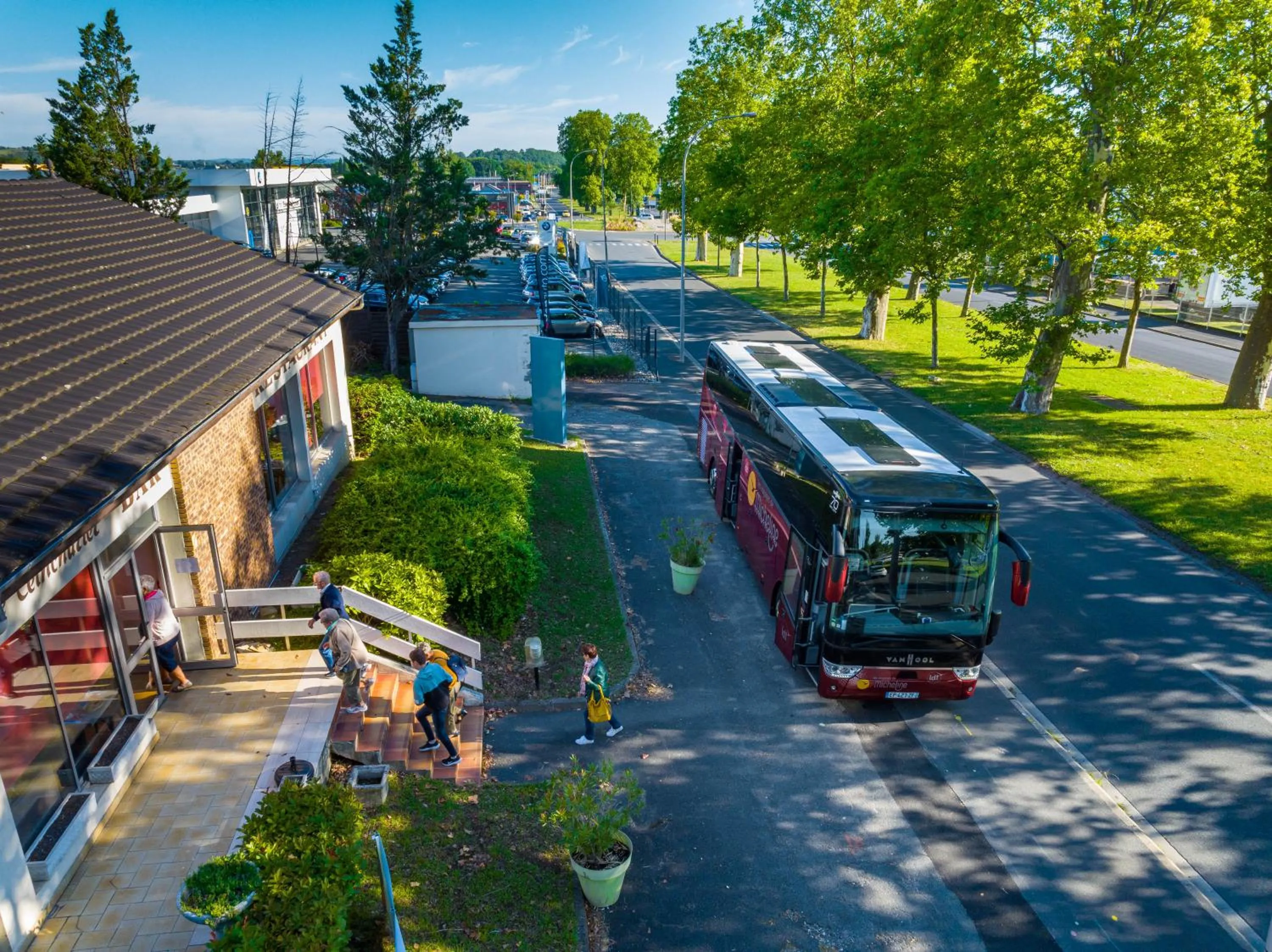 Restaurant/places to eat in Logis Hotel Noemys Brive - Restaurant Le Teinchurier