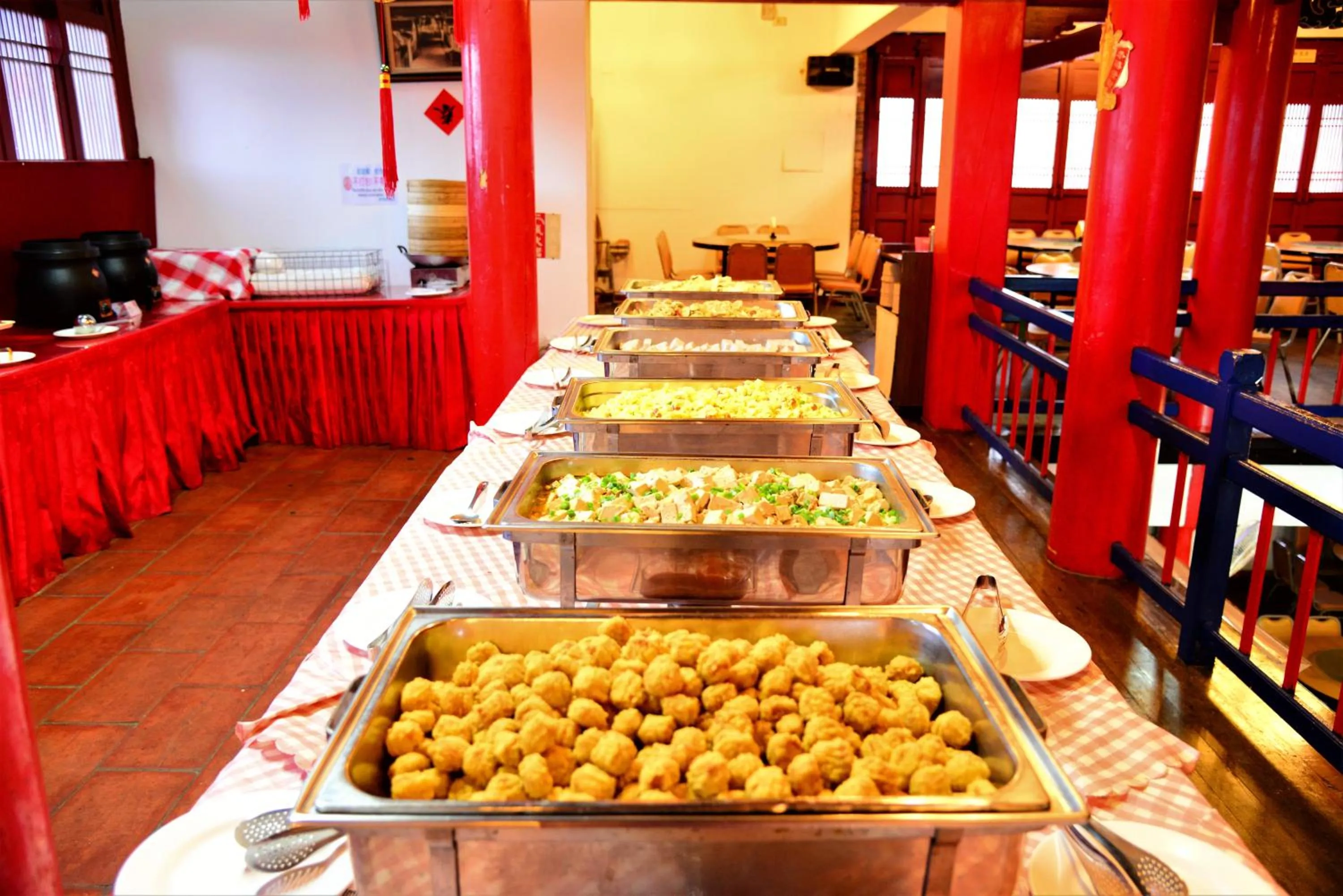 Buffet breakfast in Kenting Youth Activity Center