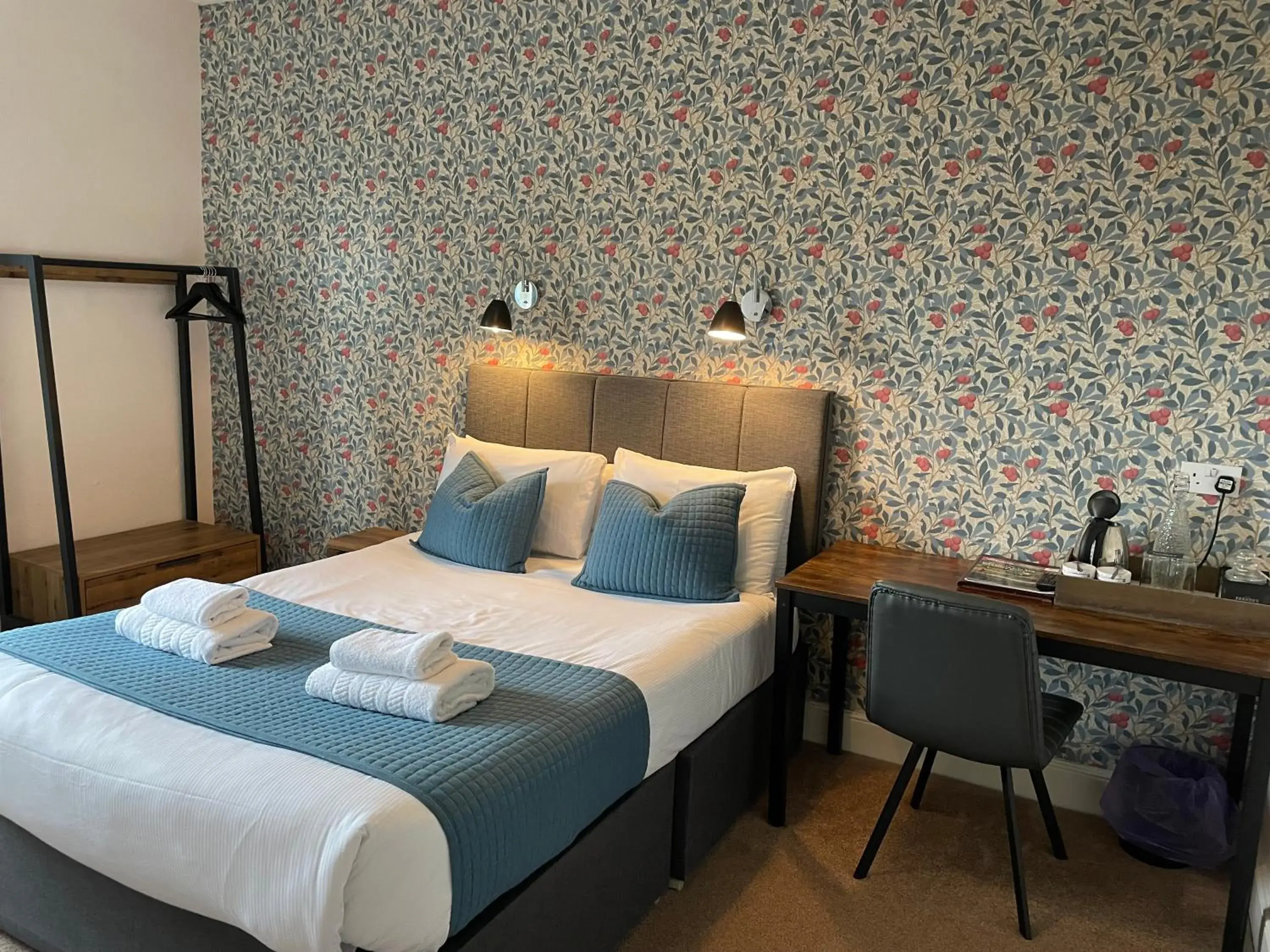 Bedroom, Bed in The Wheatsheaf Inn Bedroom, Bed in The Wheatsheaf Inn