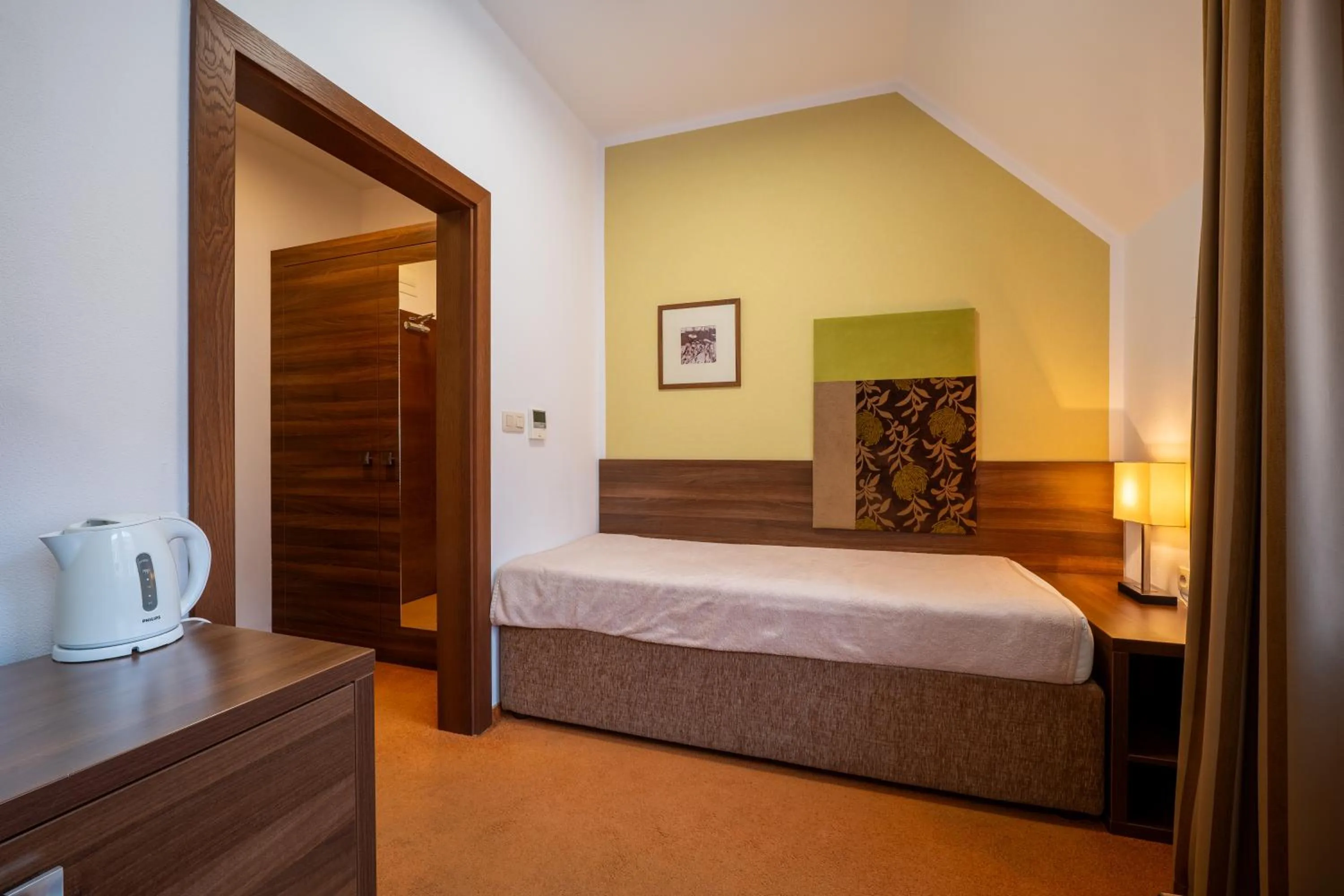 Bed in Hotel BELASSI