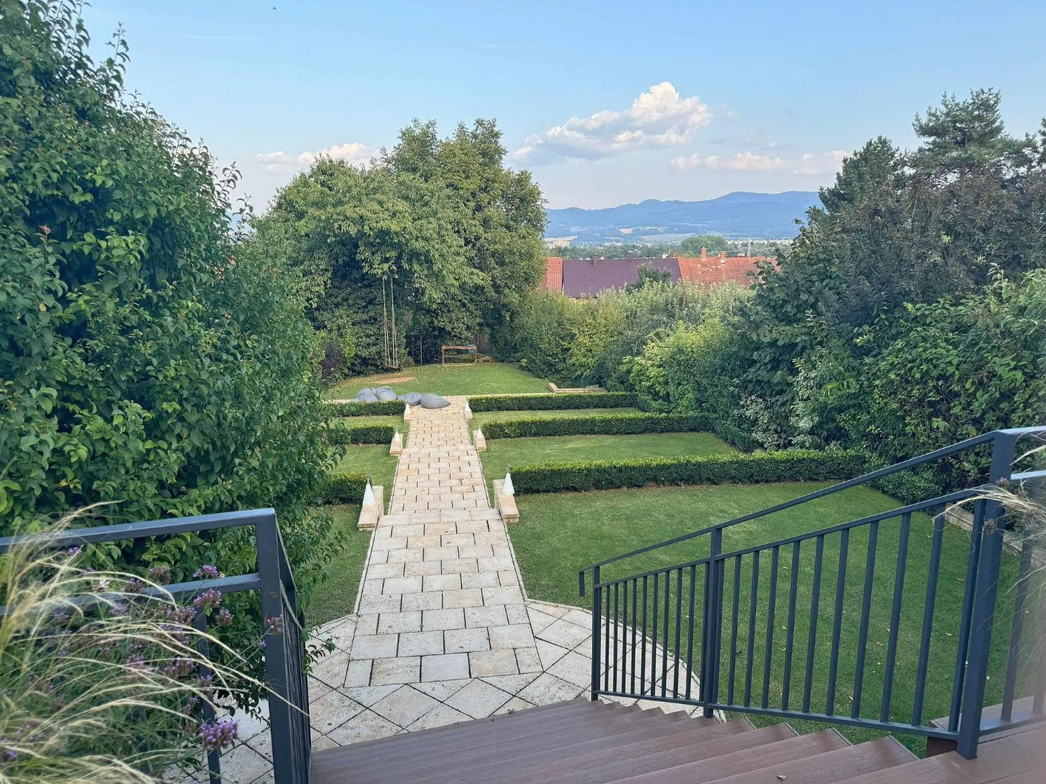 Garden in Hotel BELASSI