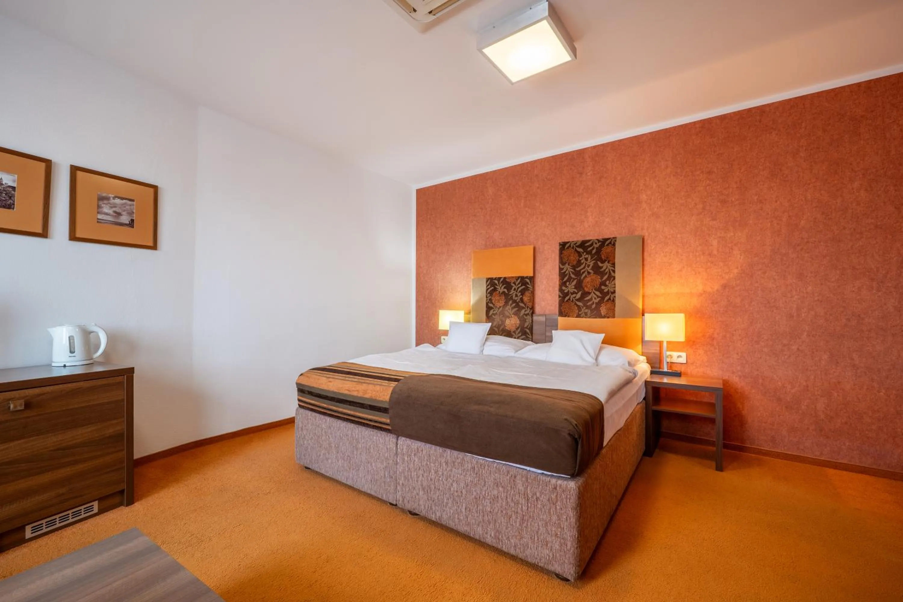 Bed in Hotel BELASSI