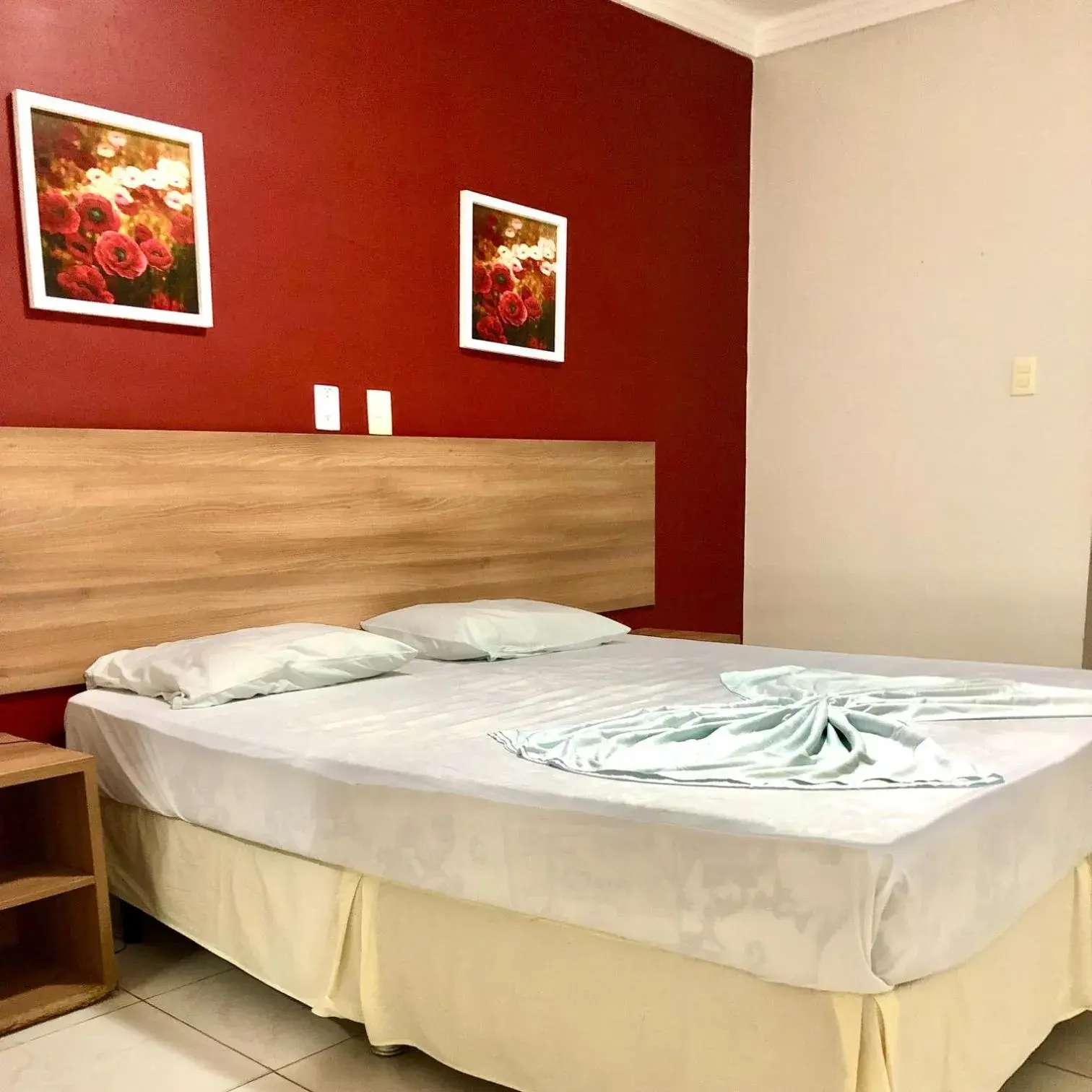 Bed in Tropical Praia Hotel Bed in Tropical Praia Hotel