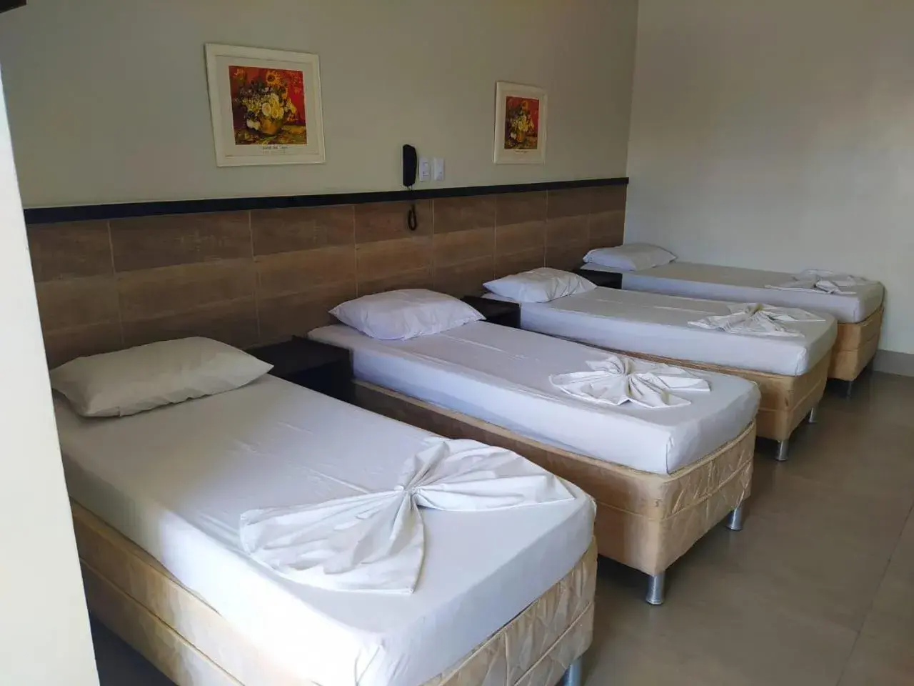 Bed in Tropical Praia Hotel Bed in Tropical Praia Hotel