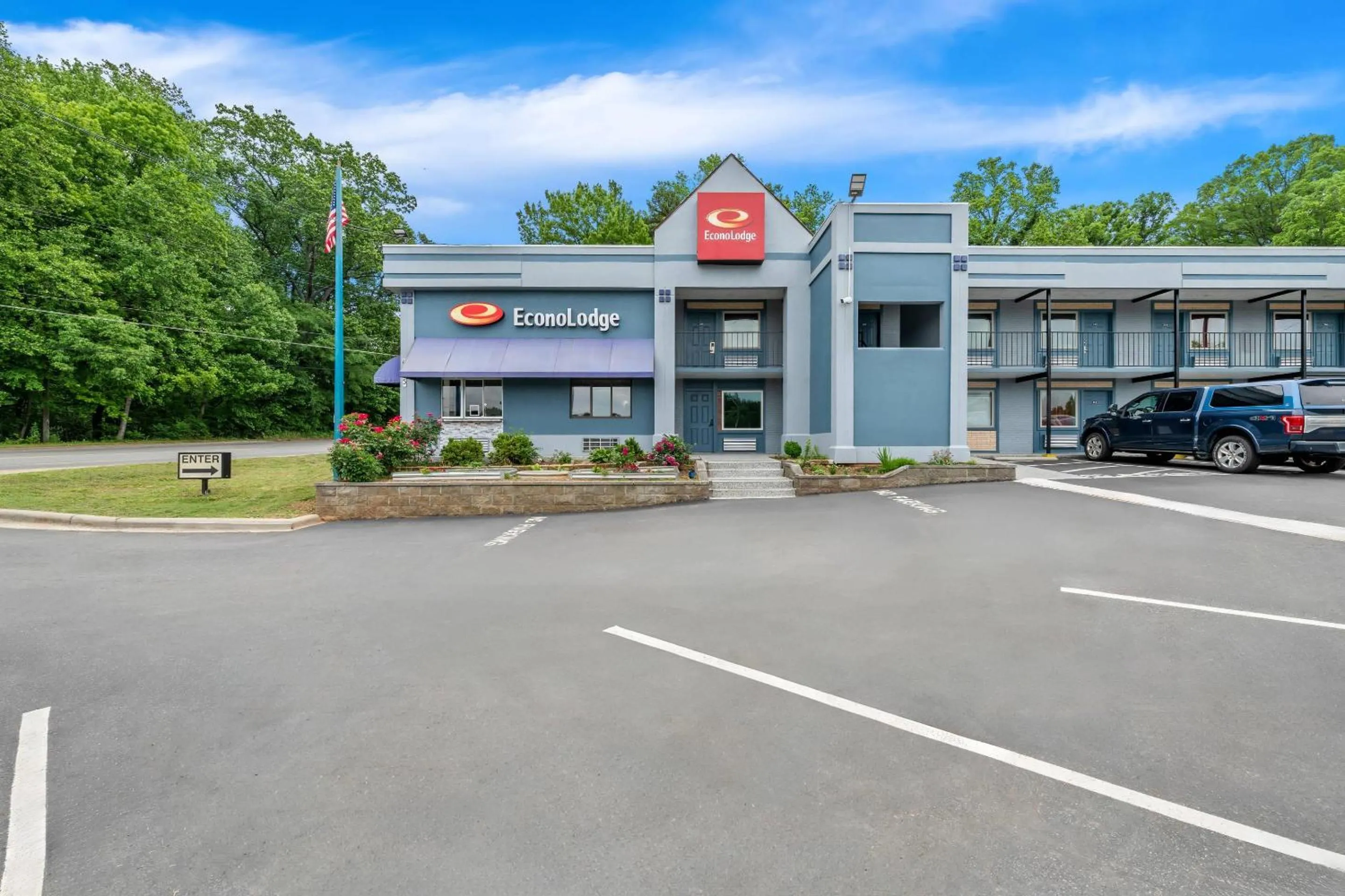 Property building in Econo Lodge Charlotte Airport Area
