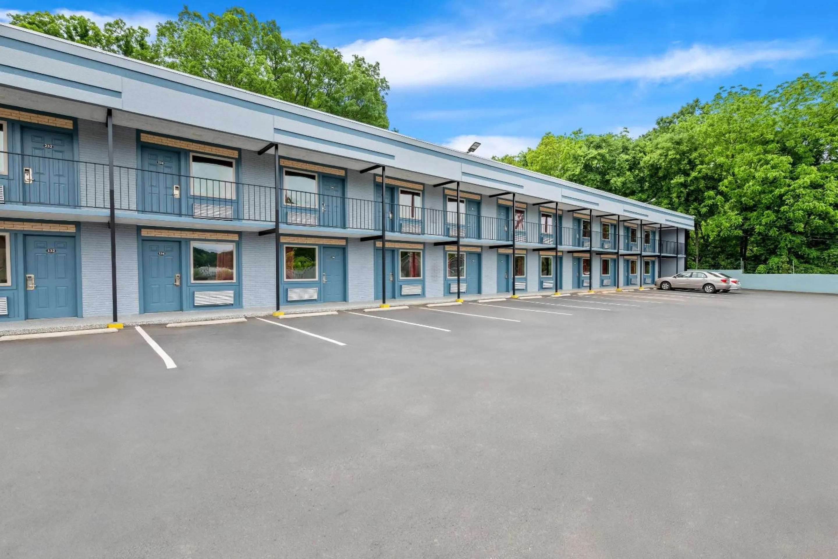 Property building in Econo Lodge Charlotte Airport Area