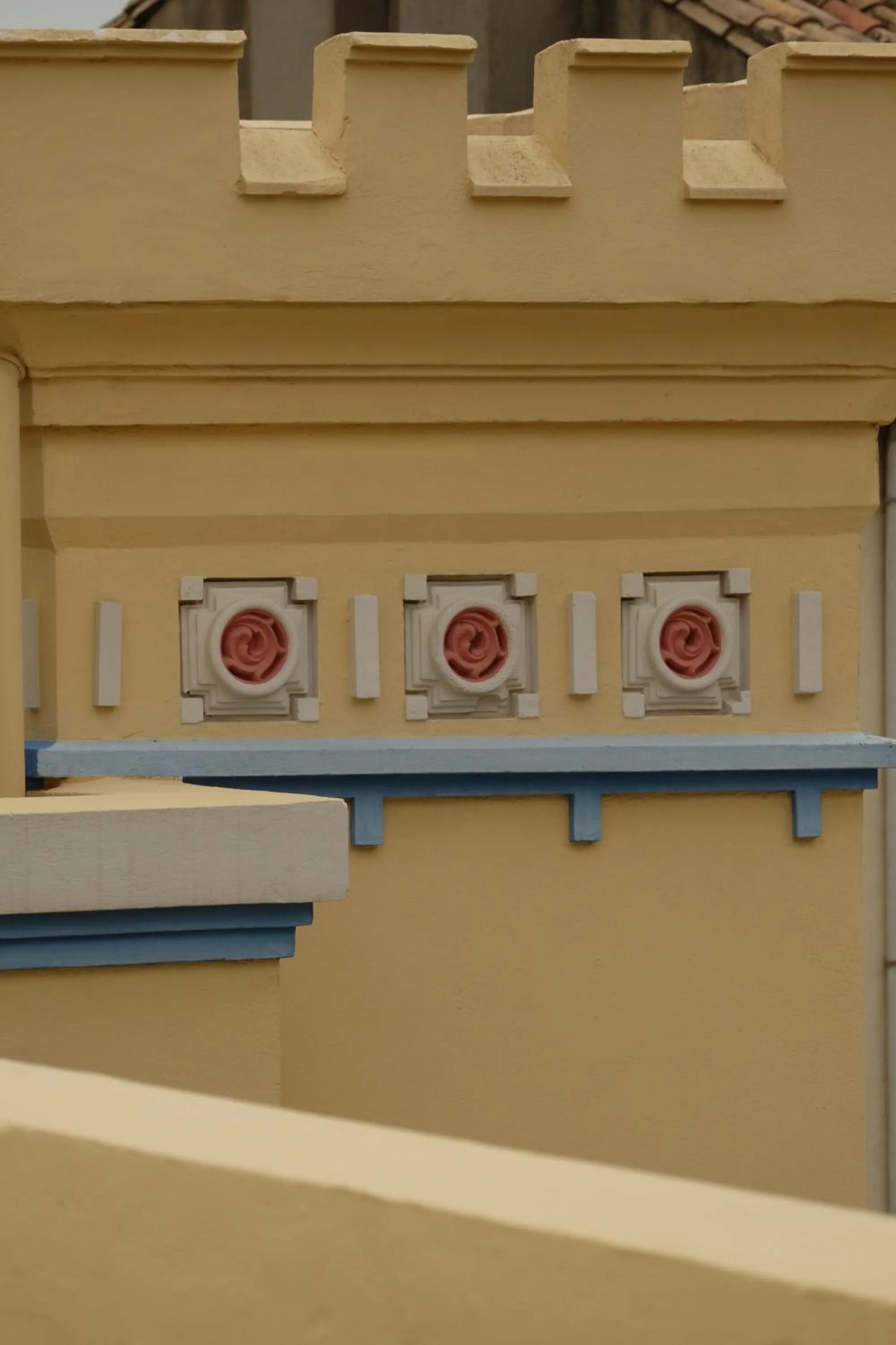 Decorative detail in B&B Le Patio En Ville - Chambres d'hôtes