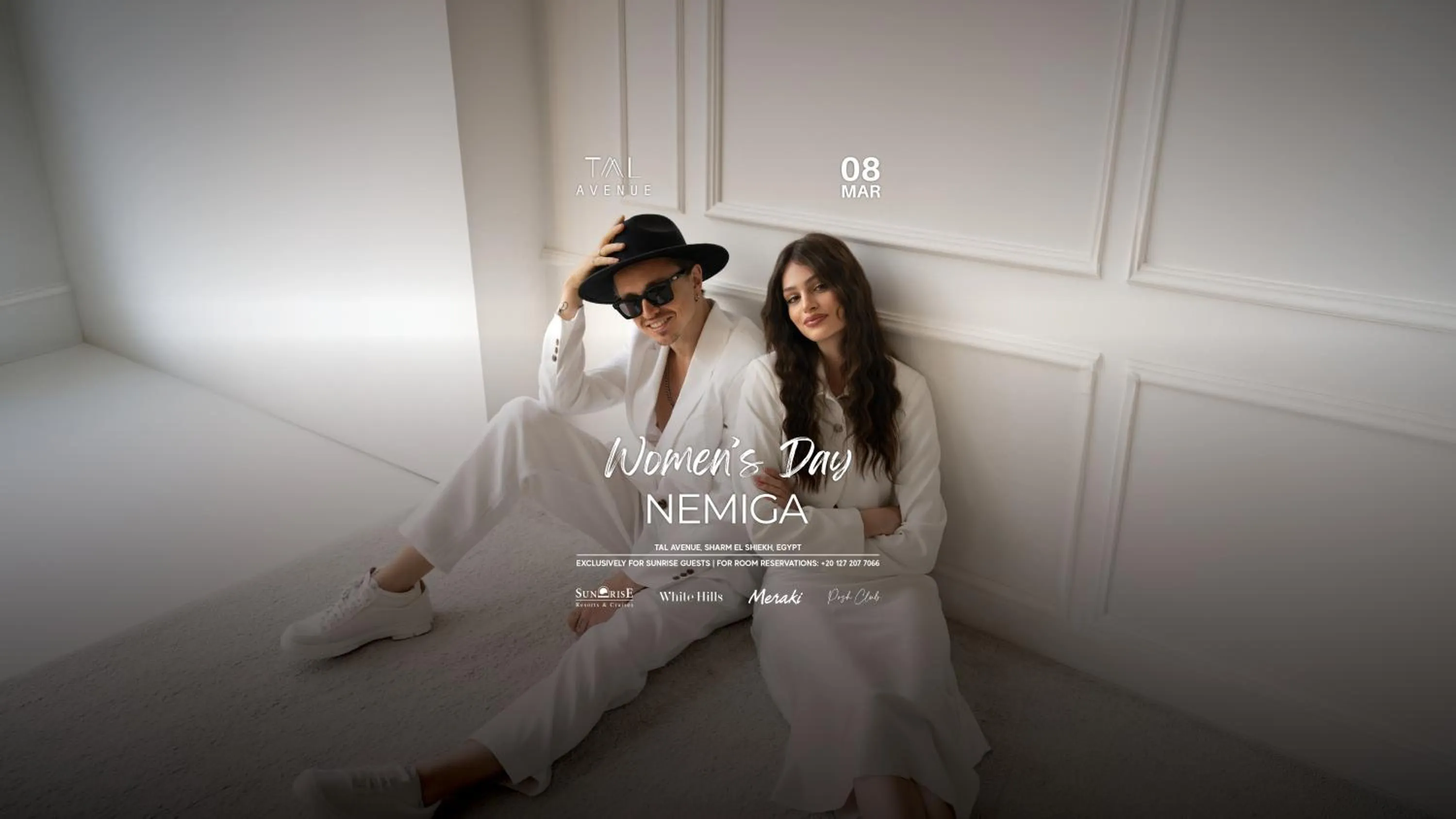 Evening entertainment in Sunrise Remal Beach Resort