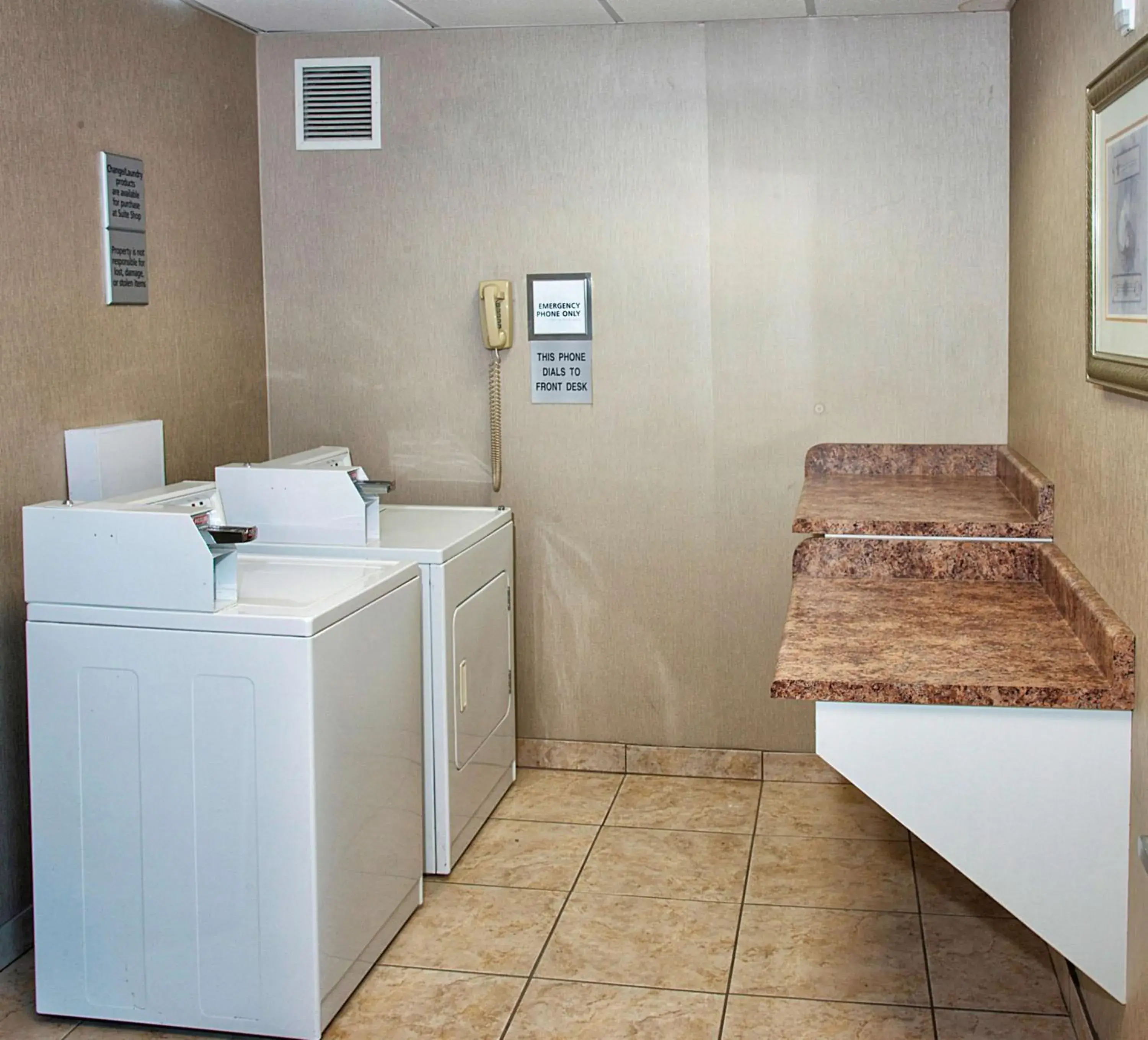 Property building in Hampton Inn and Suites Amarillo West Property building in Hampton Inn and Suites Amarillo West