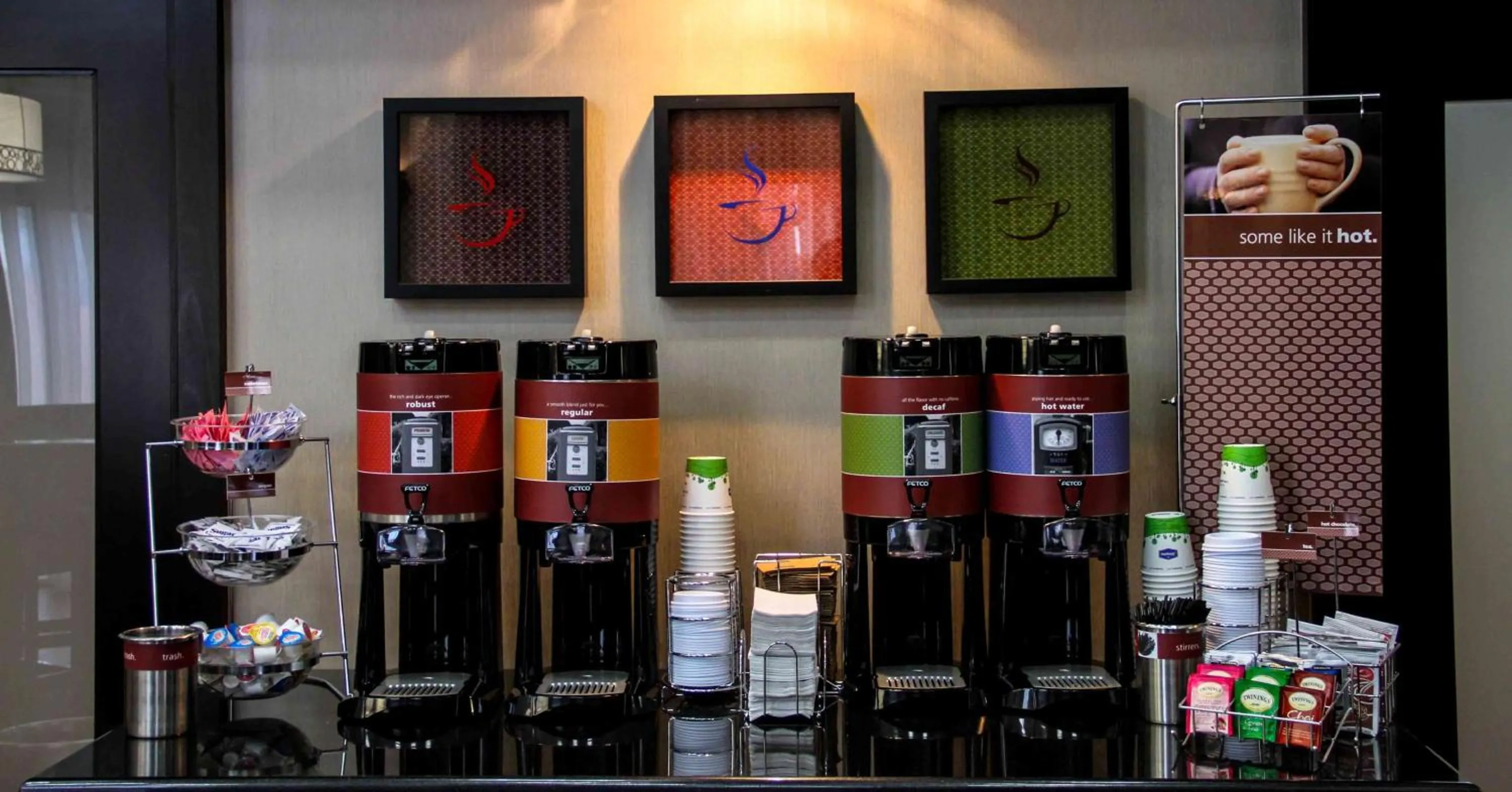 Dining area in Hampton Inn and Suites Amarillo West