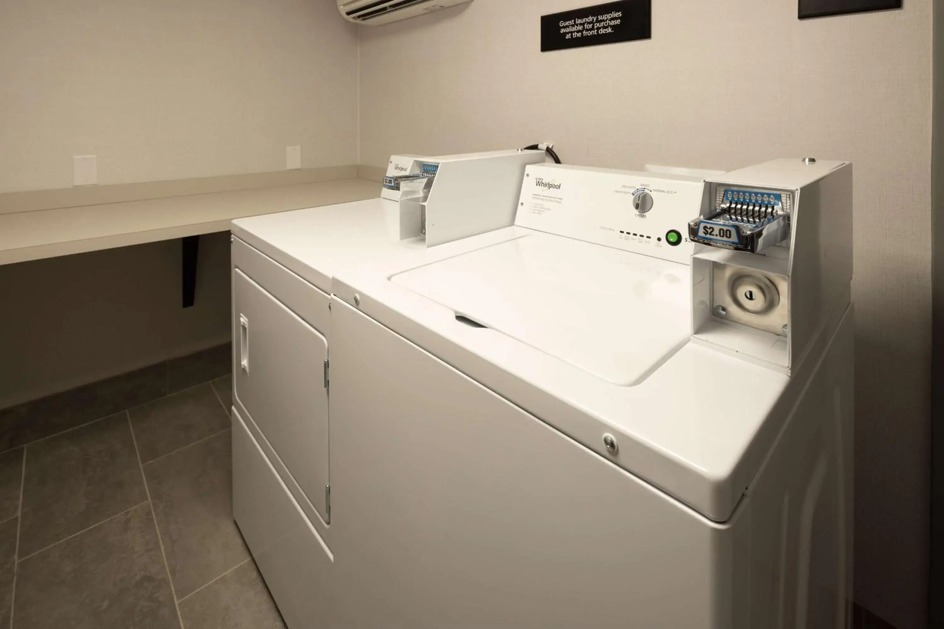 Property building in Hampton Inn Asheville-Tunnel Road Property building in Hampton Inn Asheville-Tunnel Road