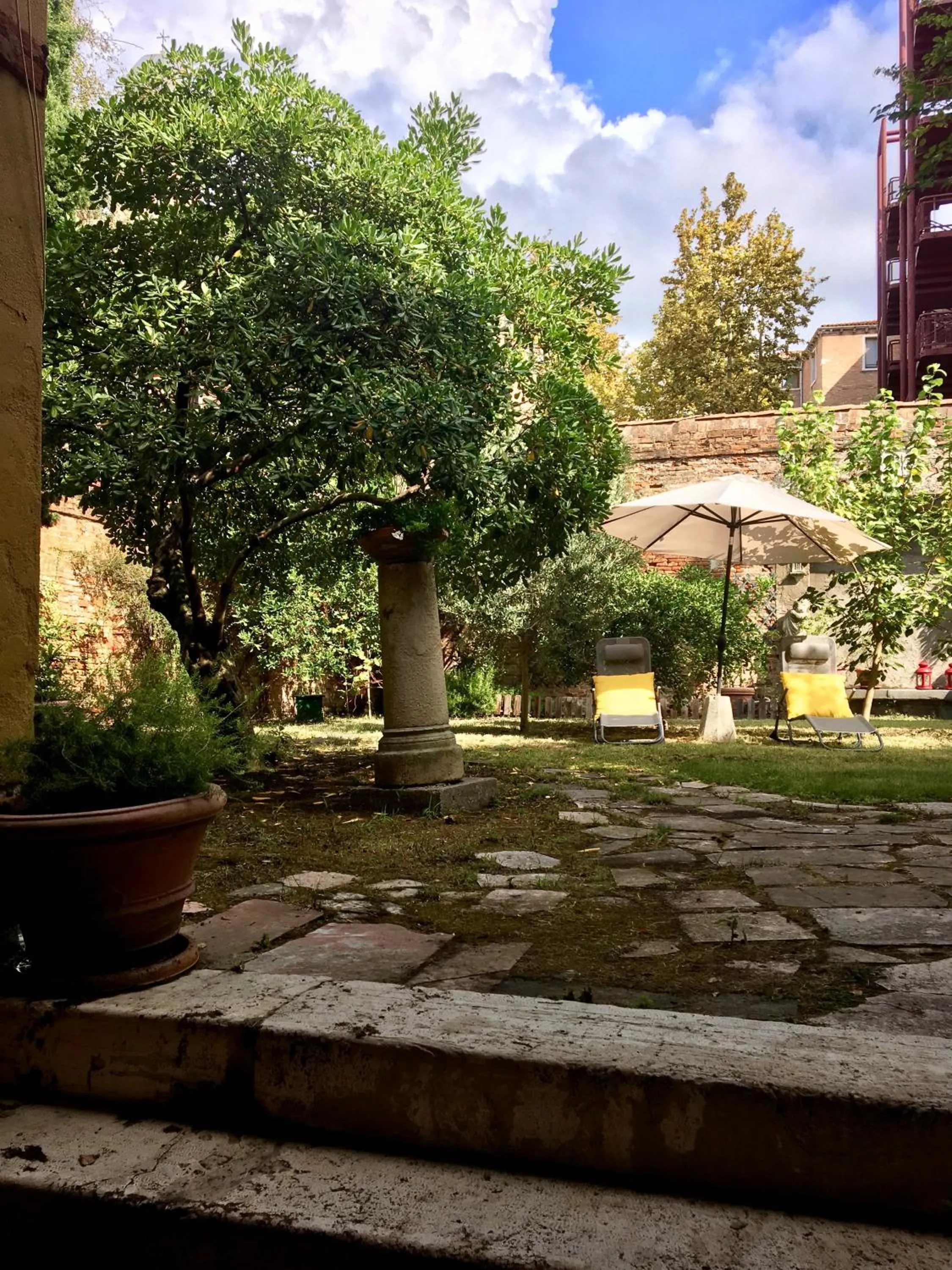 Garden in La Chambre D'Ella