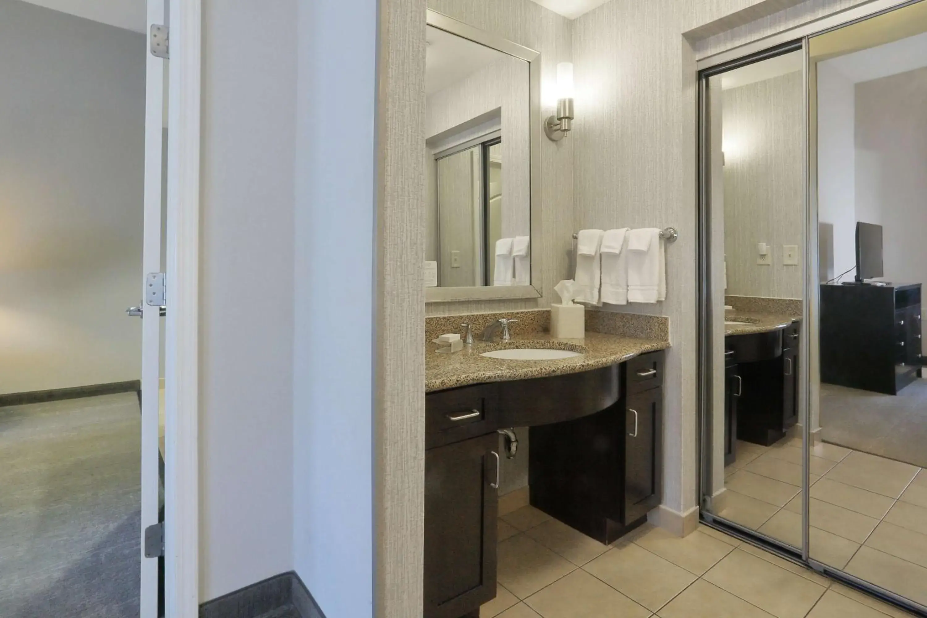 Bathroom in Homewood Suites by Hilton Bel Air Bathroom in Homewood Suites by Hilton Bel Air