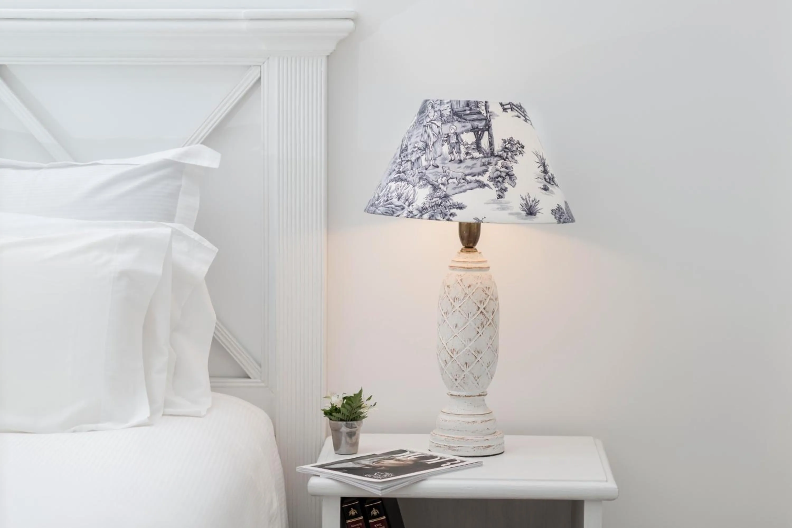 Decorative detail, Bed in La Mision Hotel Boutique