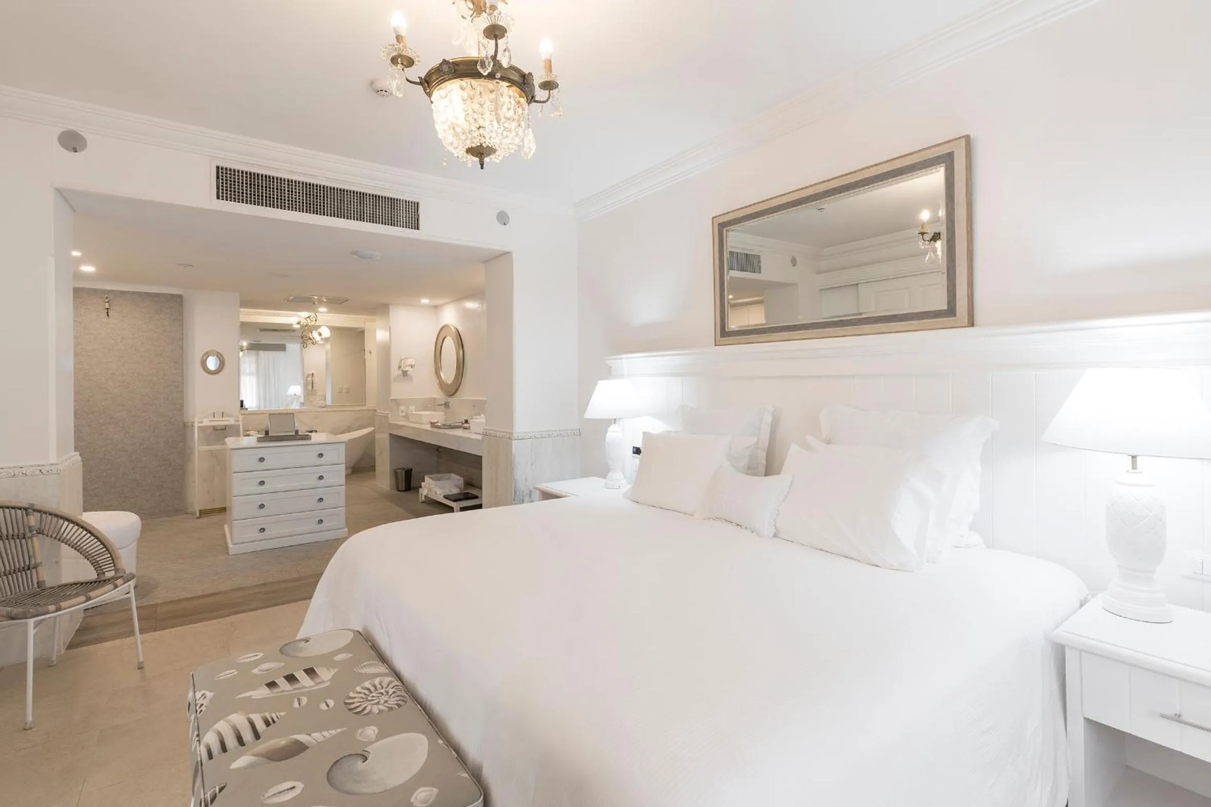 Bed in La Mision Hotel Boutique