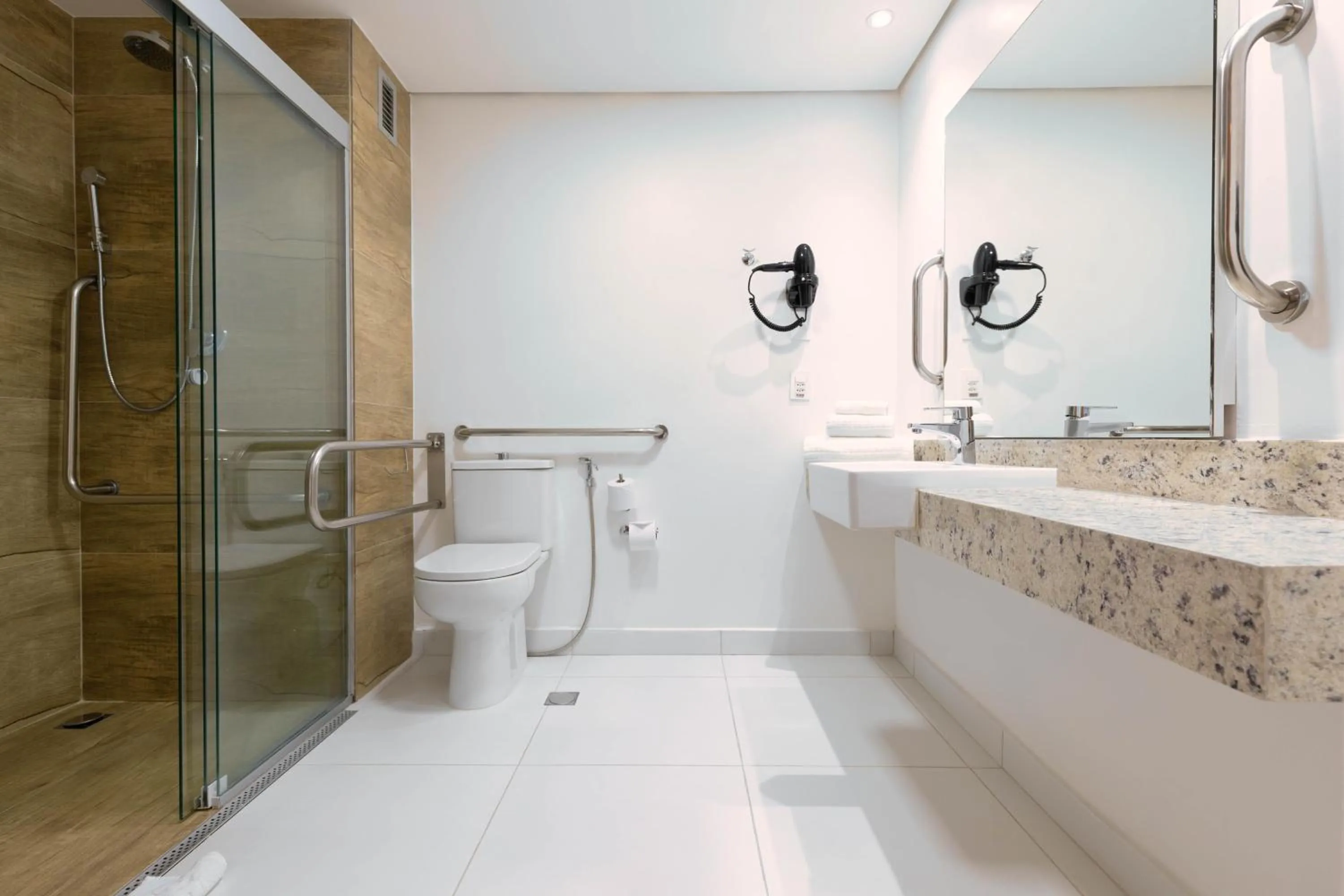 Bathroom in Holiday Inn Sao Paulo Parque Anhembi by IHG