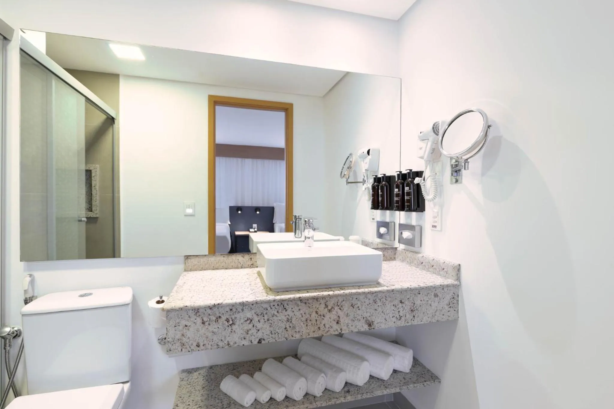 Photo of the whole room in Holiday Inn Sao Paulo Parque Anhembi by IHG