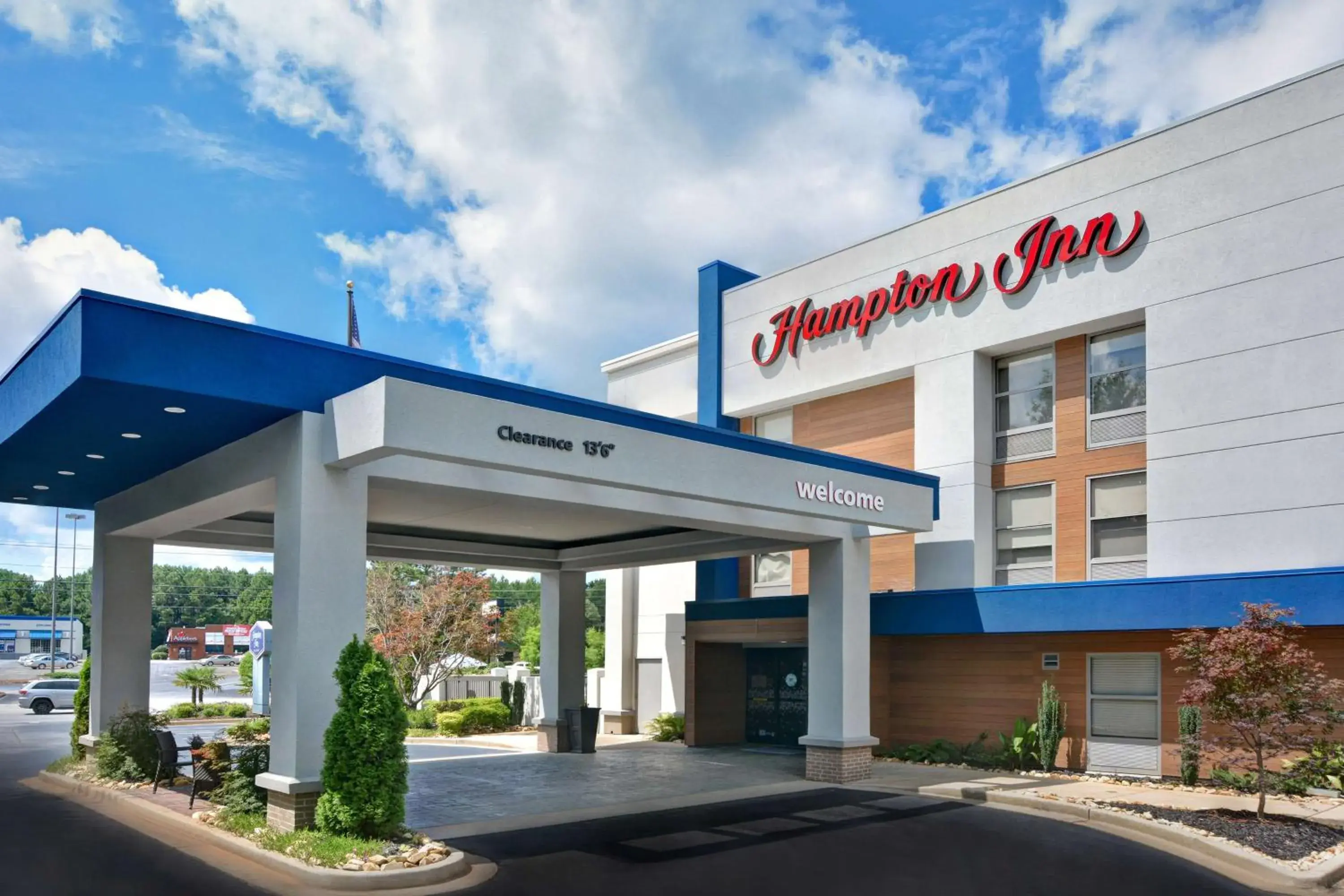 Property building in Hampton Inn Greenwood Property building in Hampton Inn Greenwood