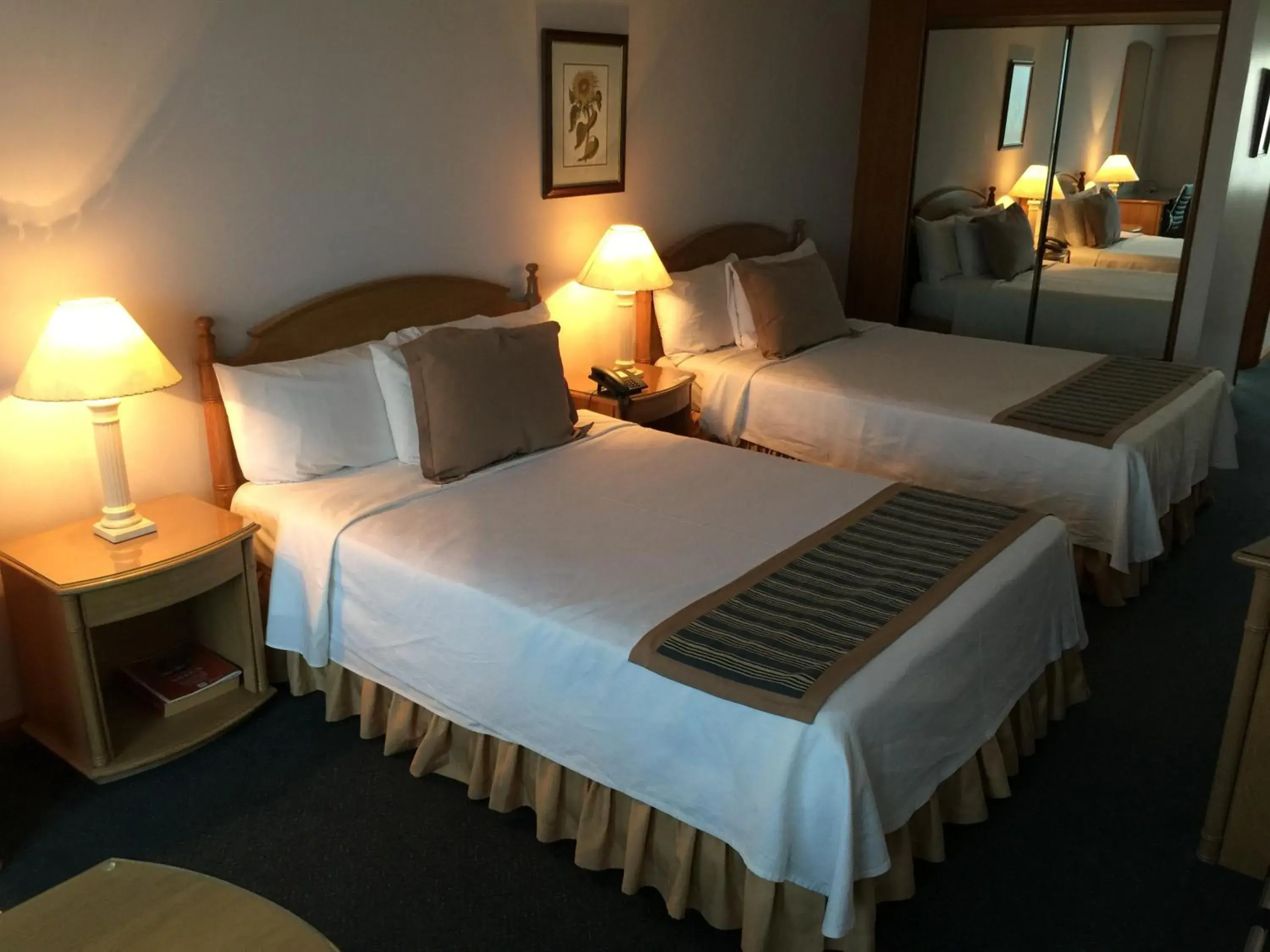 Superior Double or Twin Room in Crystal Palace Hotel Superior Double or Twin Room in Crystal Palace Hotel