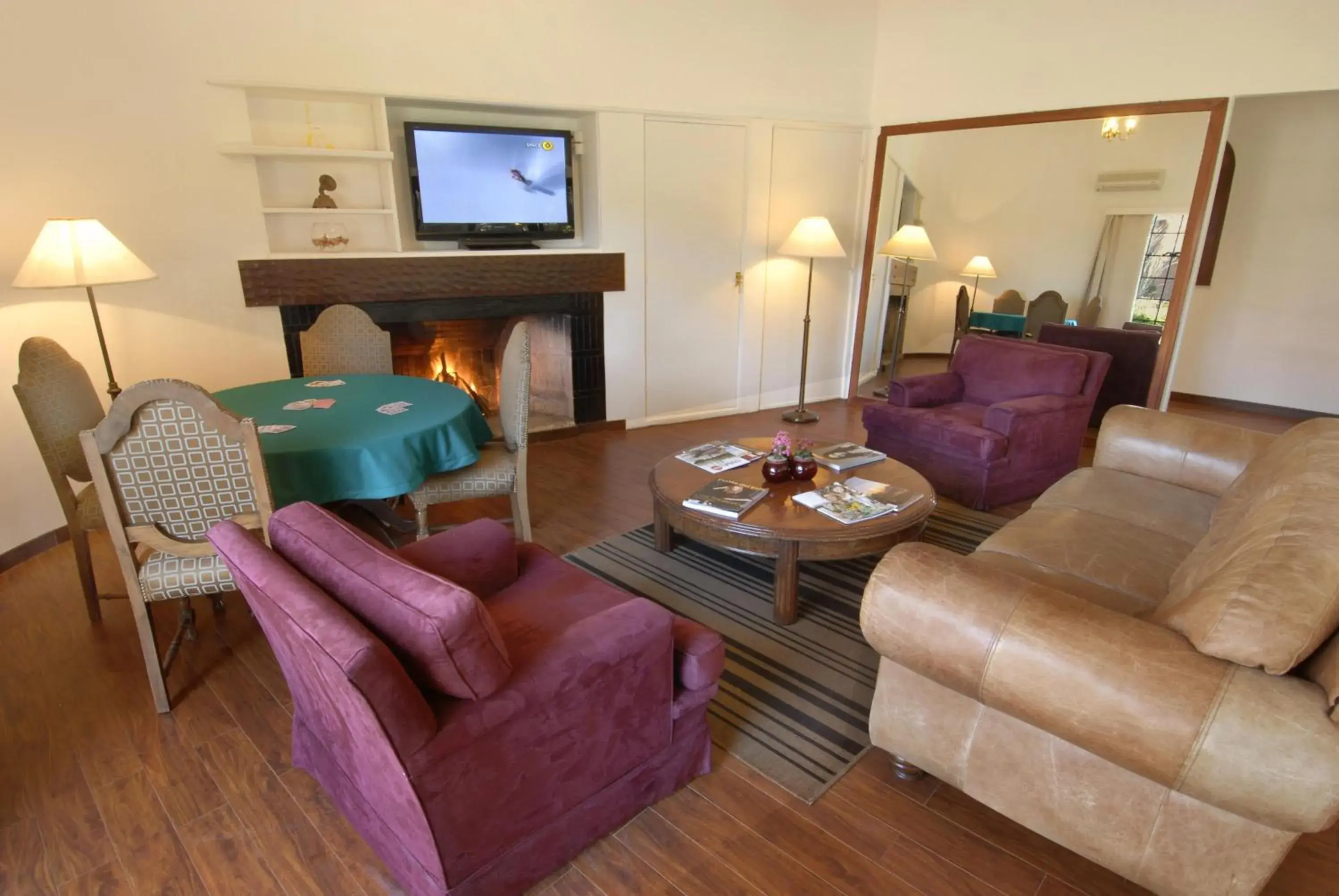 Lounge or bar in Barradas Parque Hotel & Spa Lounge or bar in Barradas Parque Hotel & Spa