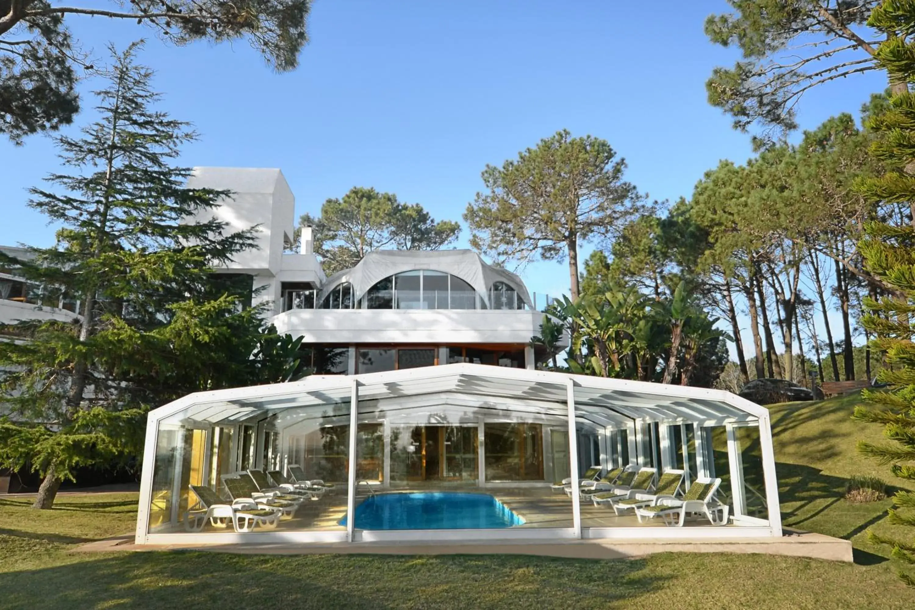 Facade/entrance in Hotel del Lago Golf & Art Resort Facade/entrance in Hotel del Lago Golf & Art Resort