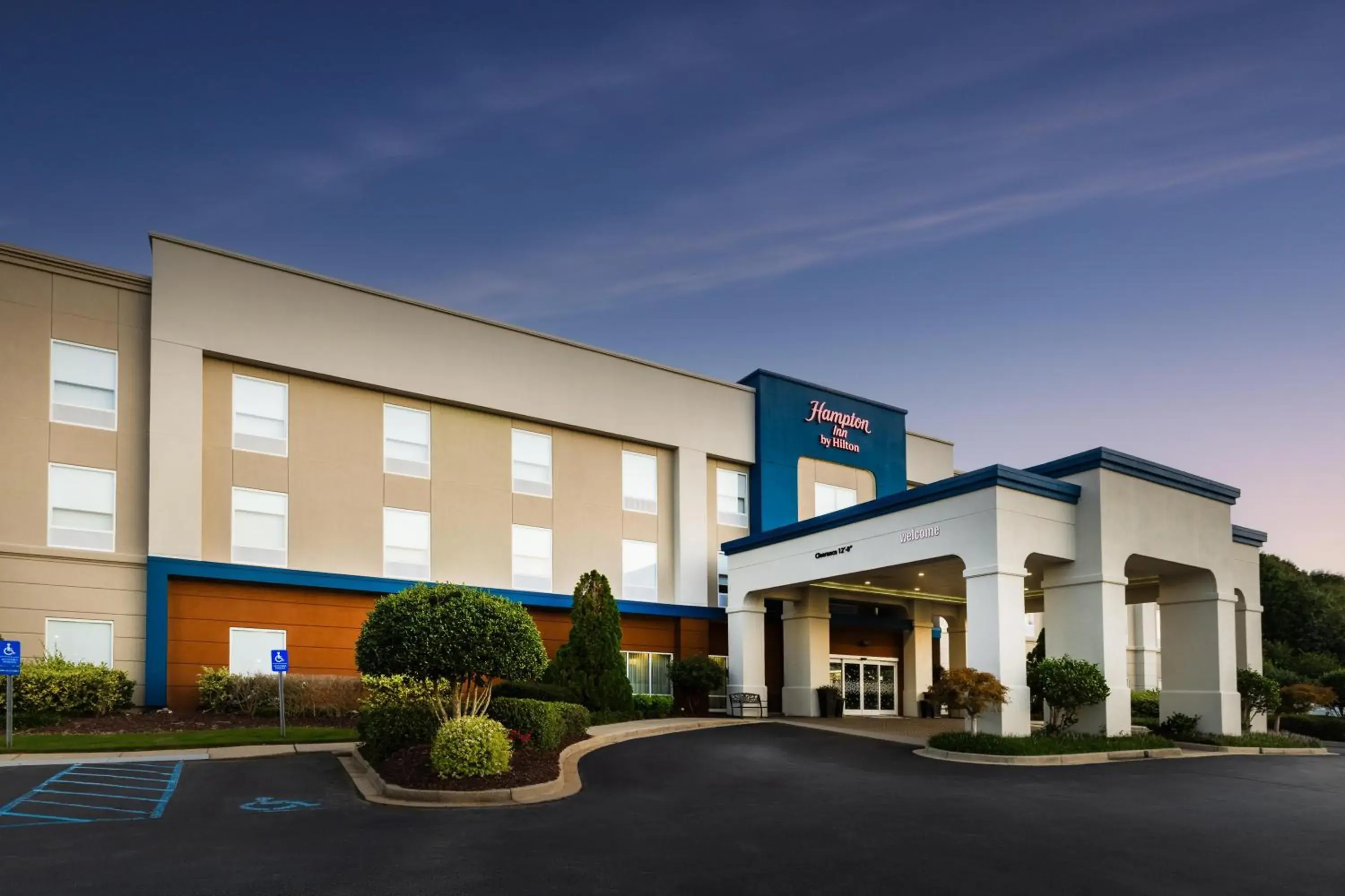 Property building in Hampton Inn Easley Property building in Hampton Inn Easley