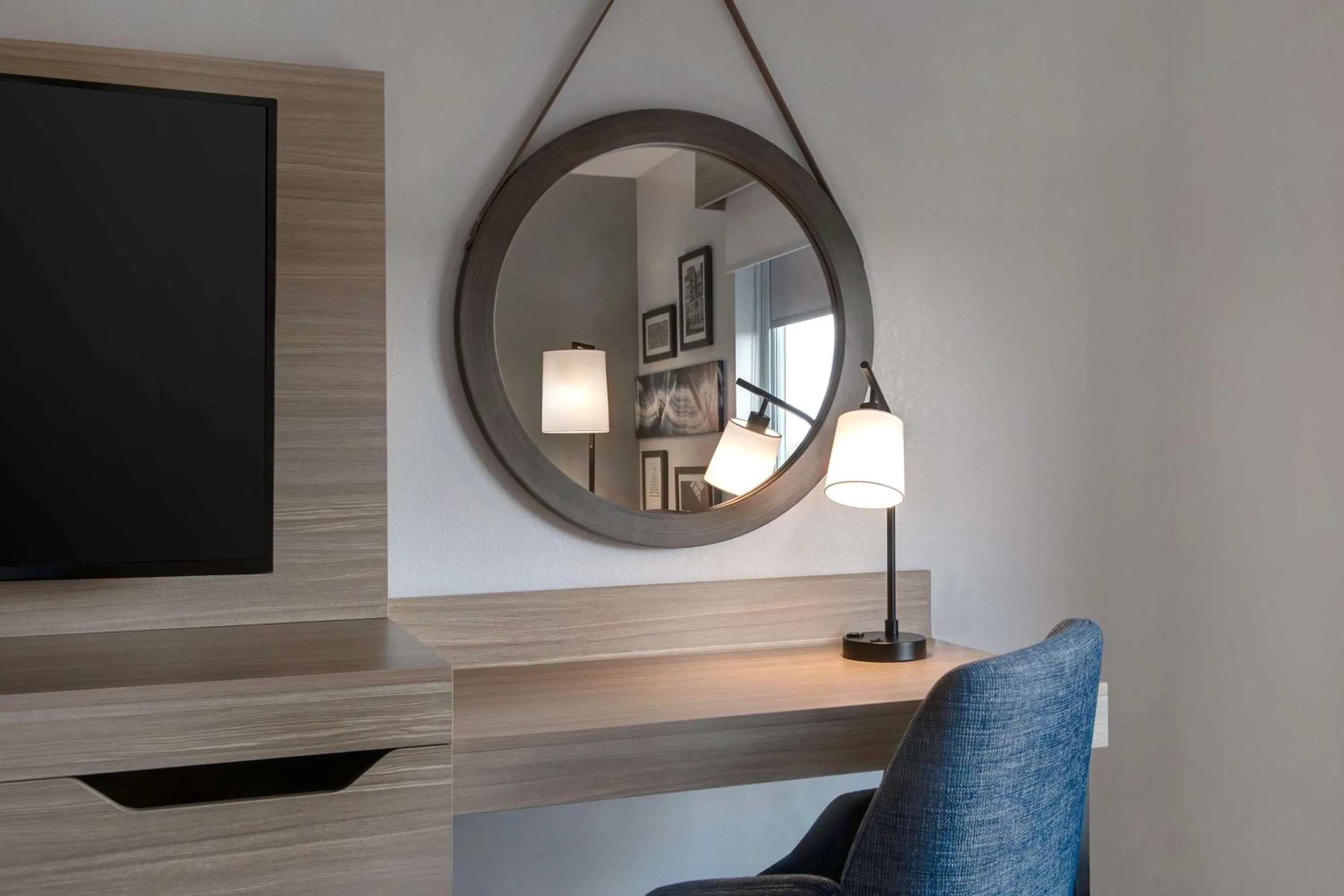 Bedroom in Hampton Inn Easley