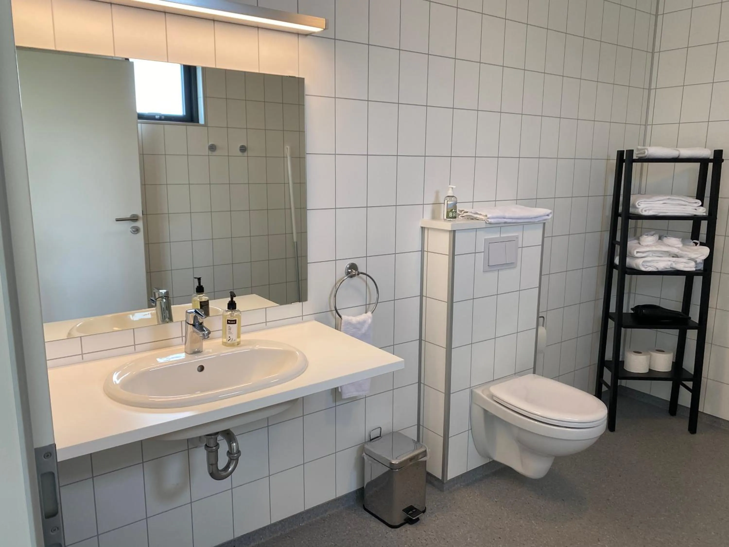 Bathroom in Brú Guesthouse