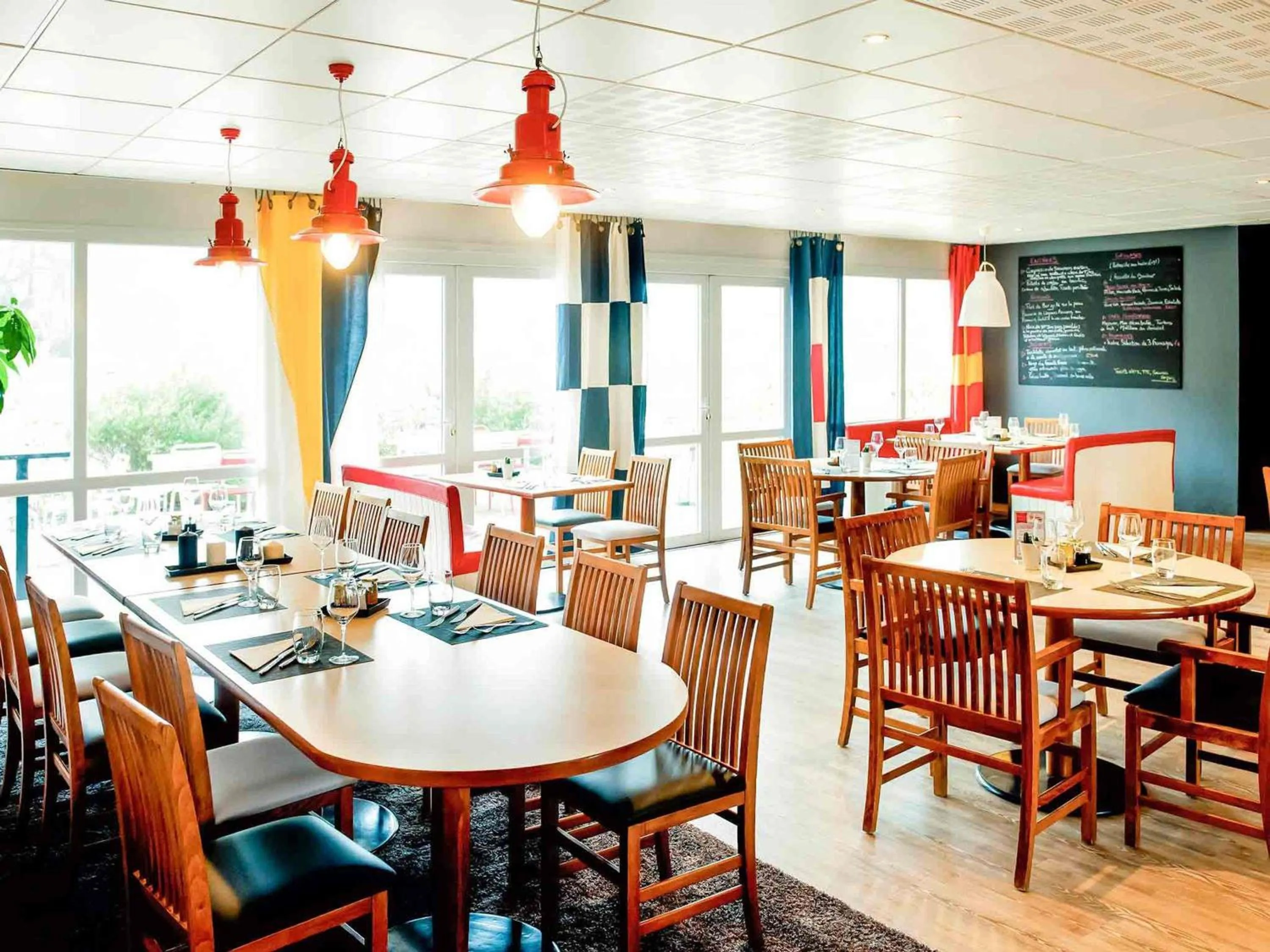 Restaurant/places to eat in ibis Brest Kergaradec