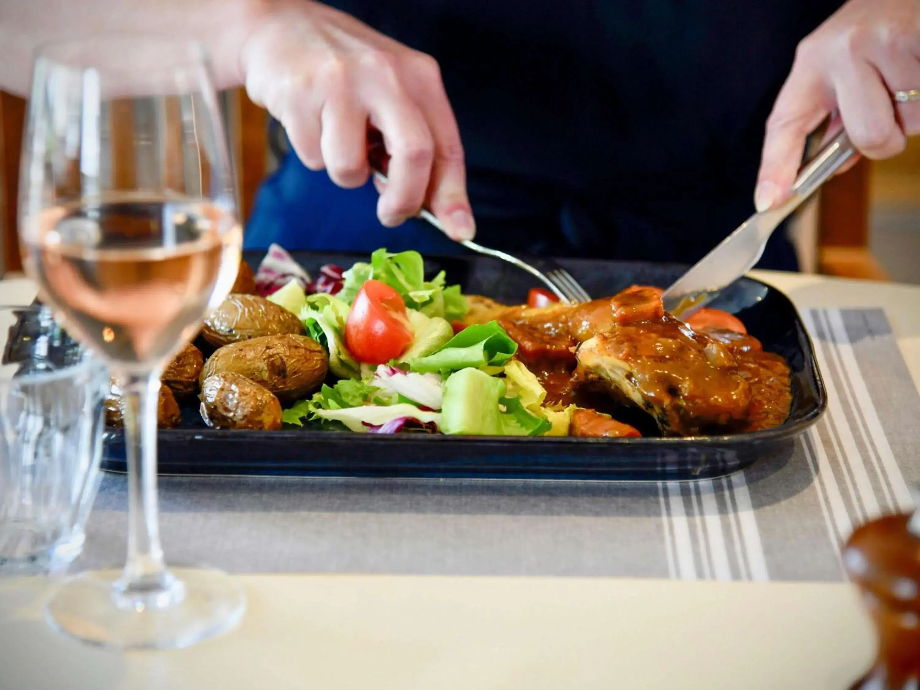 Restaurant/places to eat in ibis Brest Kergaradec Restaurant/places to eat in ibis Brest Kergaradec