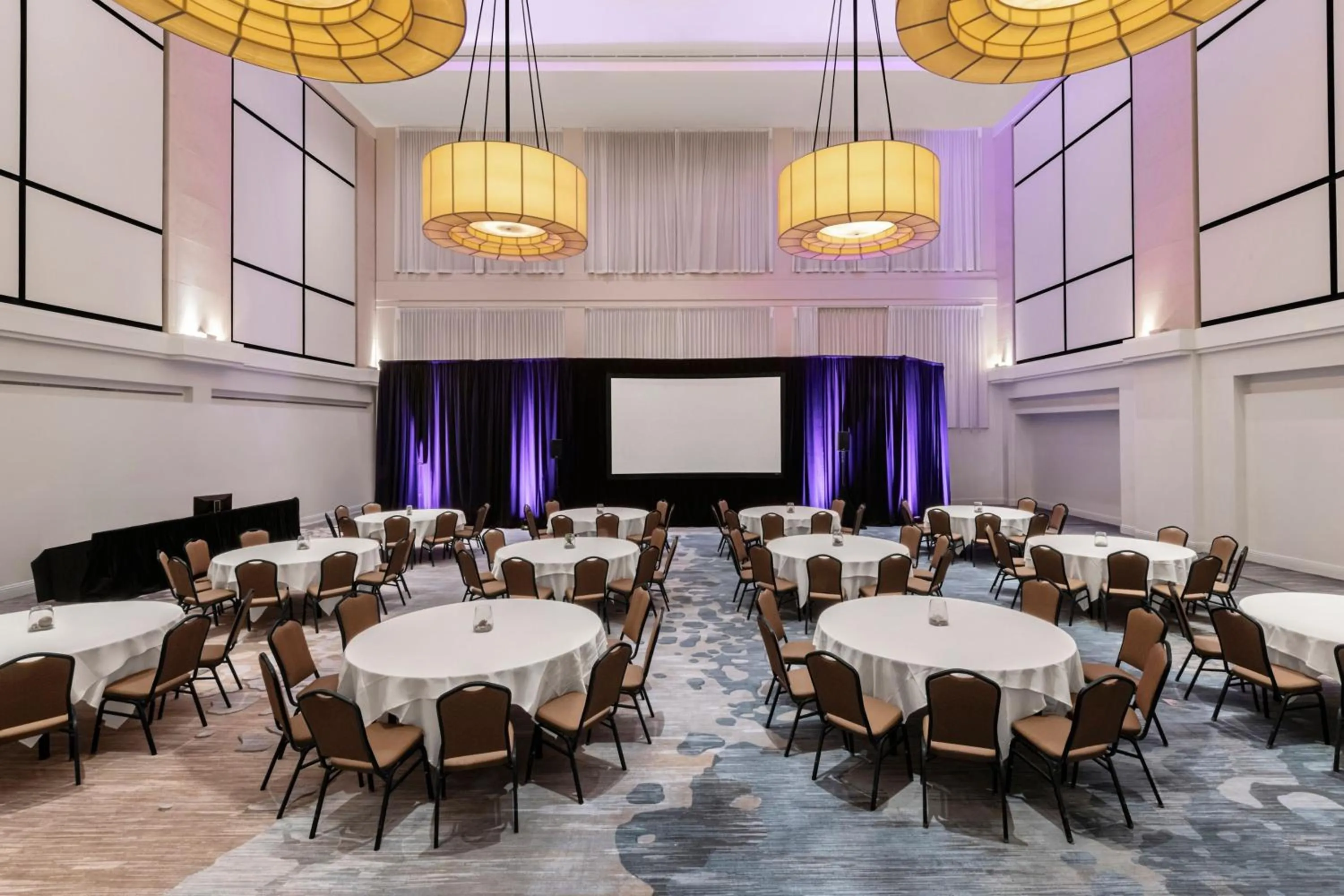 Meeting/conference room in Renaissance Newport Beach Hotel