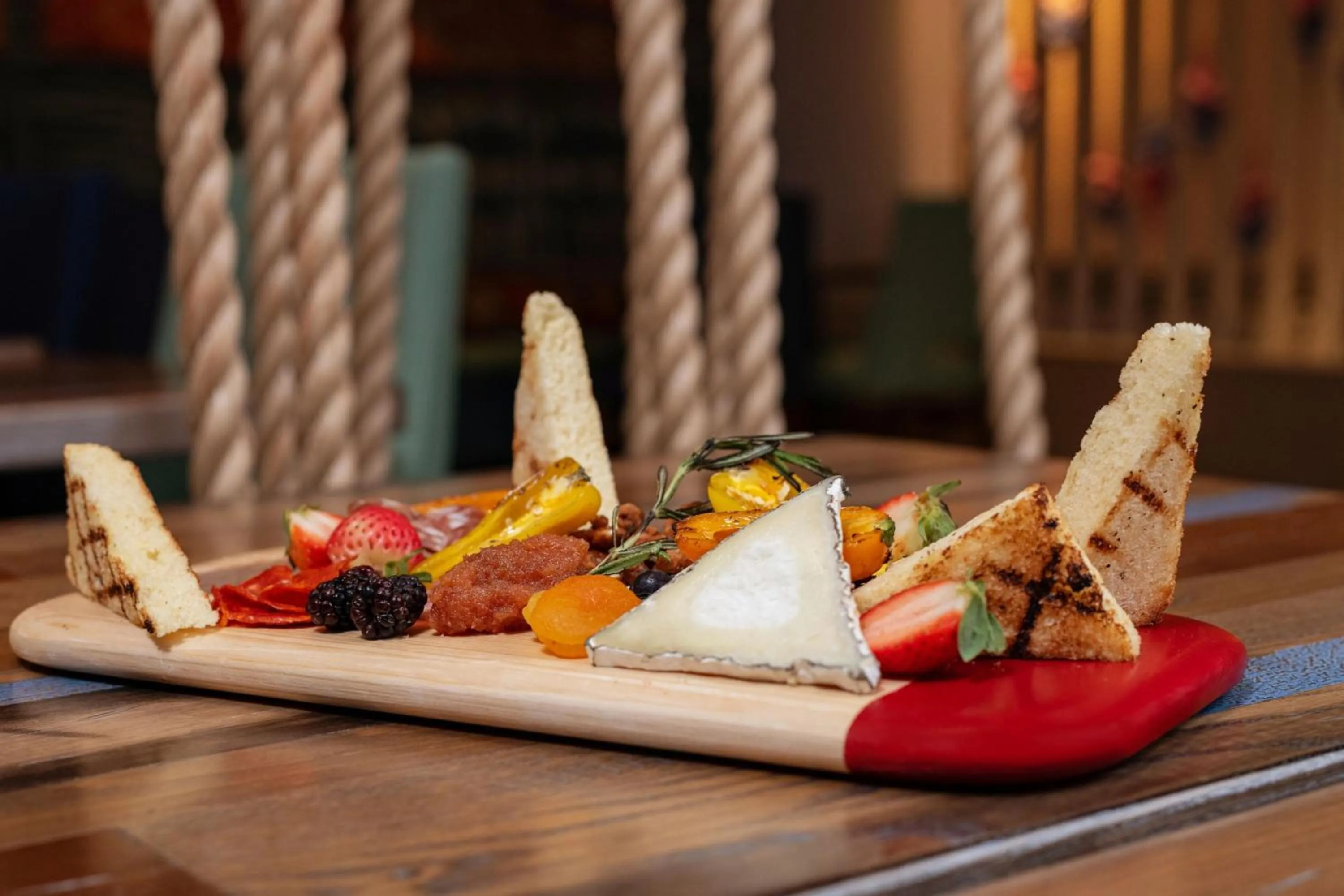 Restaurant/places to eat in Renaissance Newport Beach Hotel