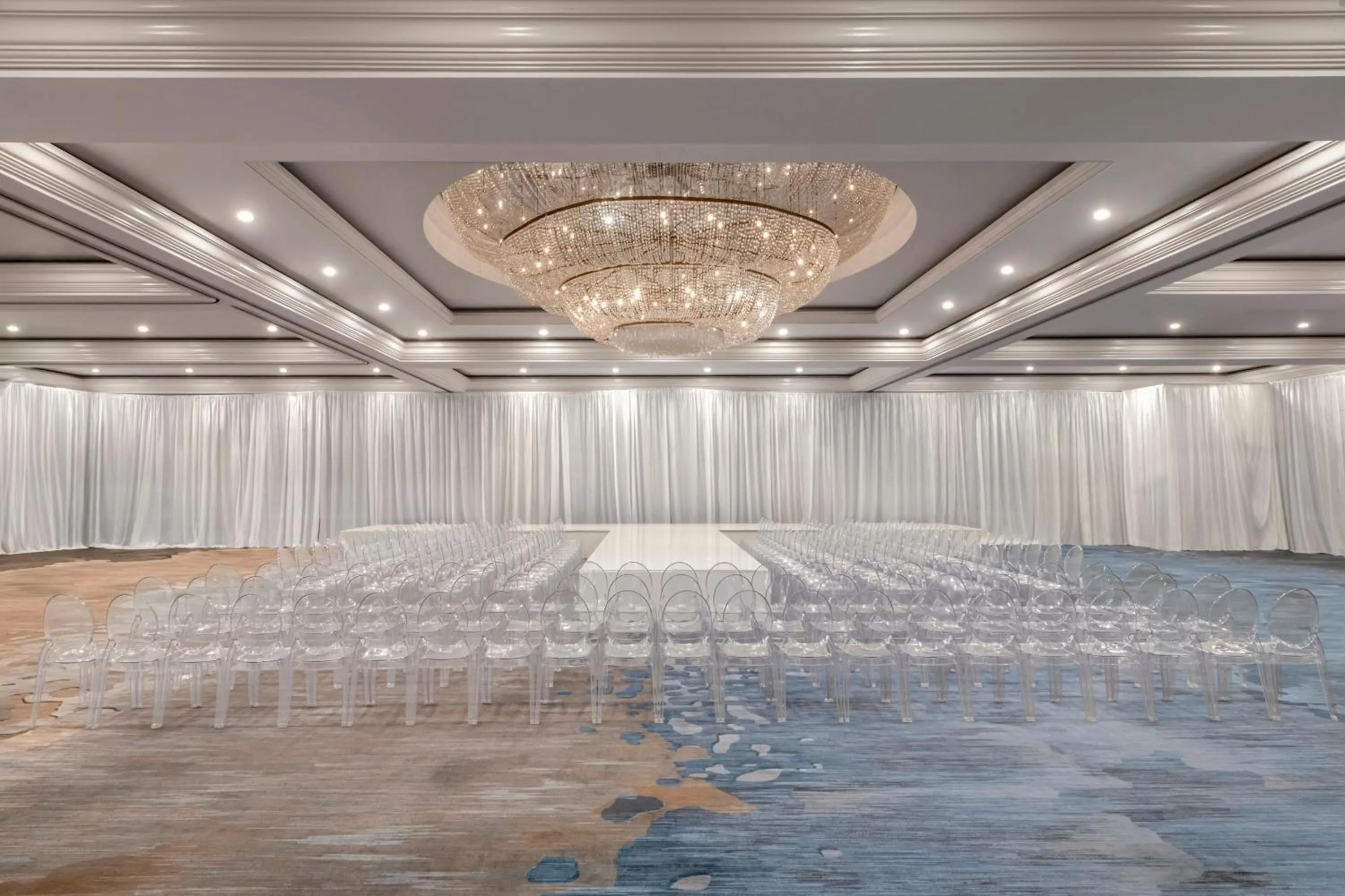 Meeting/conference room in Renaissance Newport Beach Hotel