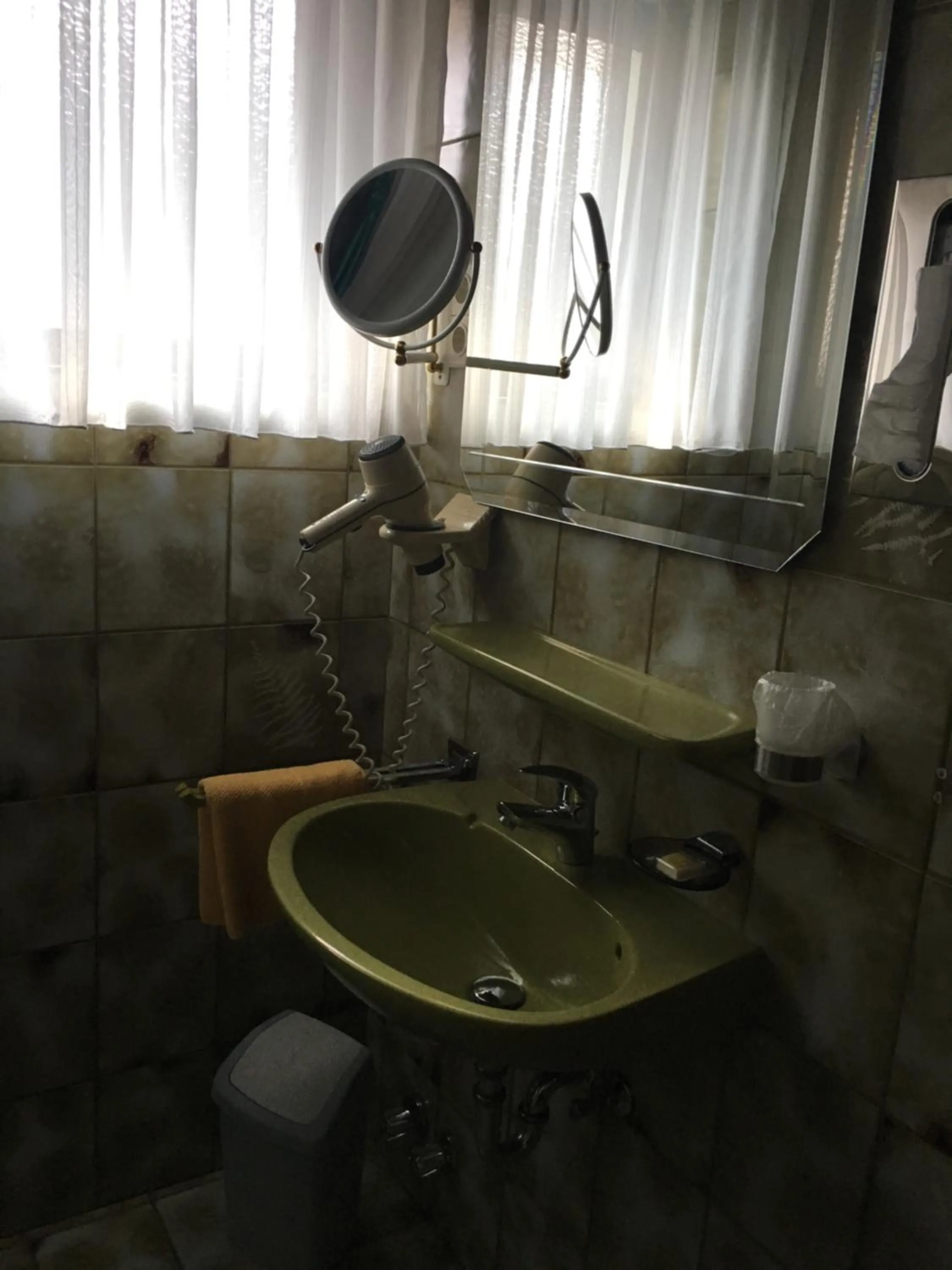 Bathroom in Gasthof zur Sonne Winzenhohl