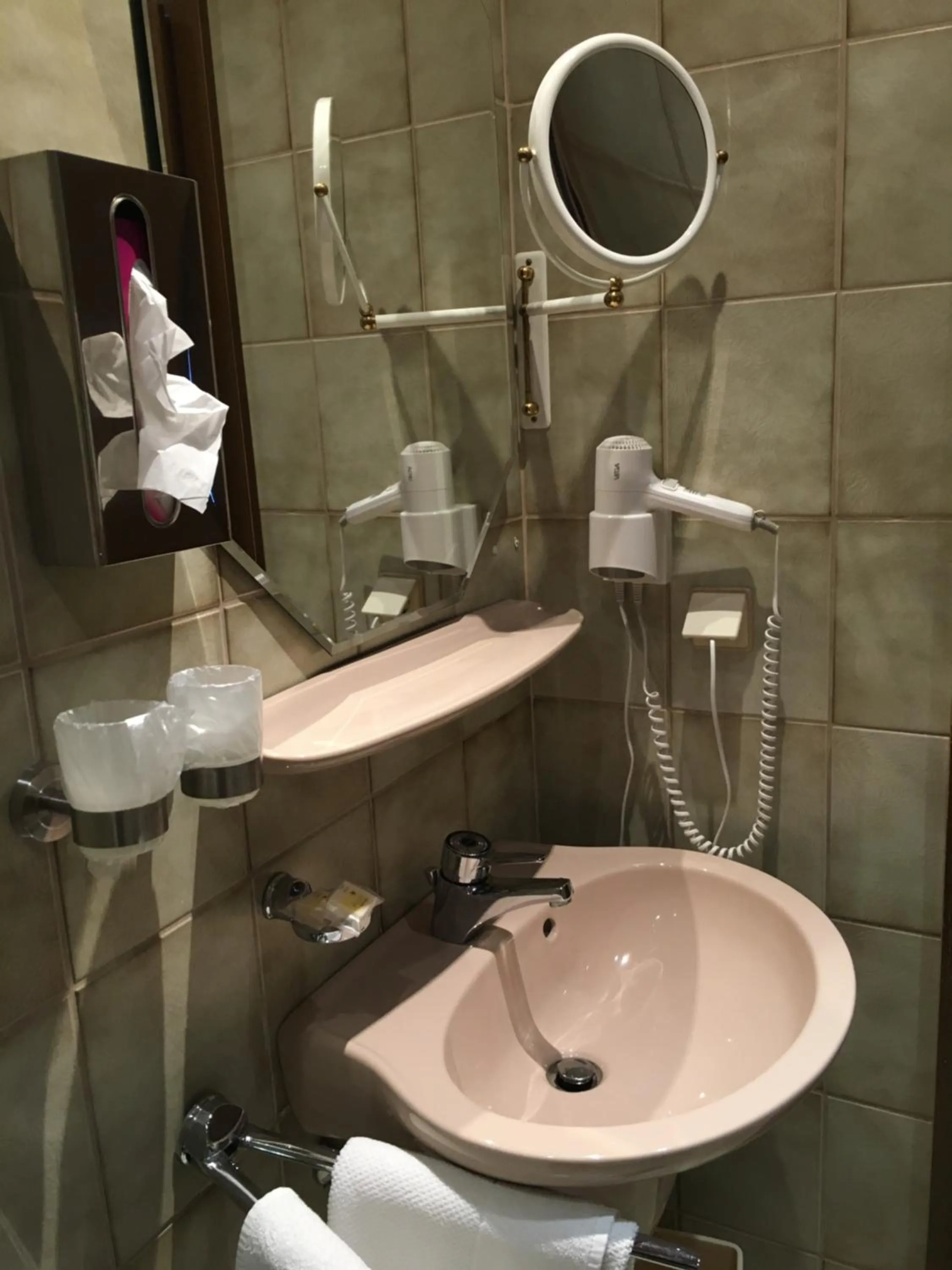 Bathroom in Gasthof zur Sonne Winzenhohl