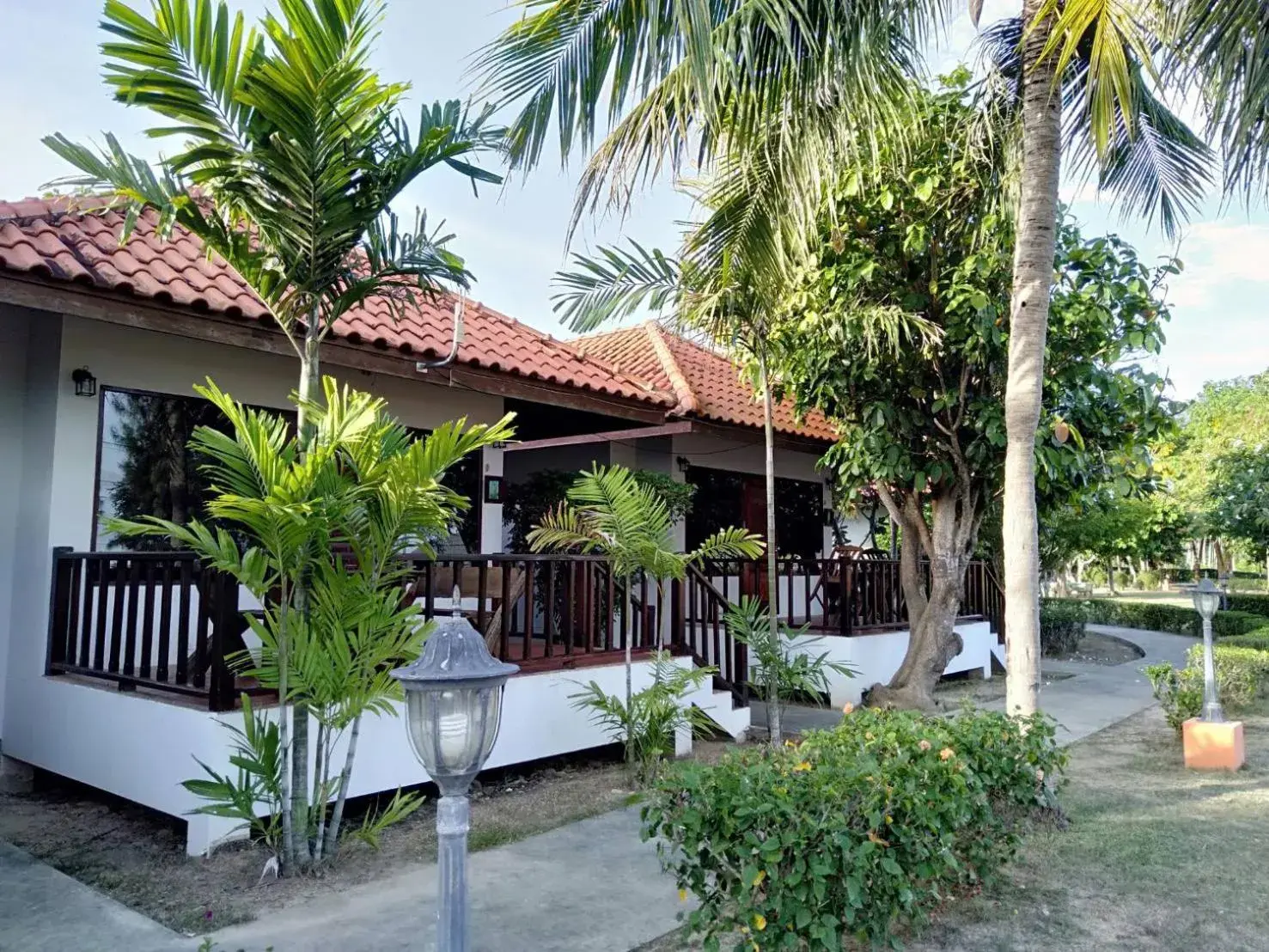 Property building in Sailom Resort Bangsaphan Property building in Sailom Resort Bangsaphan