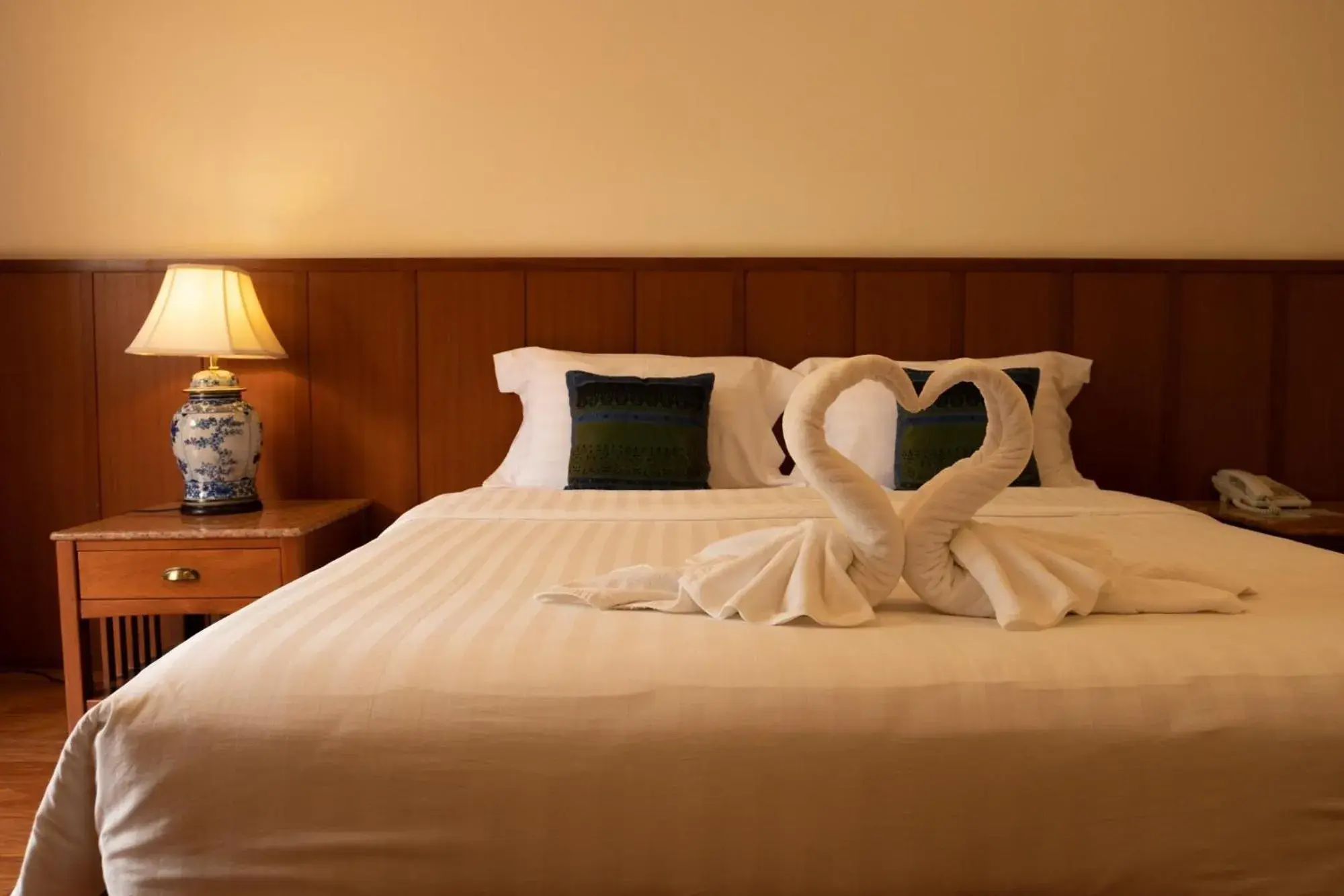 Bed in Sailom Resort Bangsaphan Bed in Sailom Resort Bangsaphan