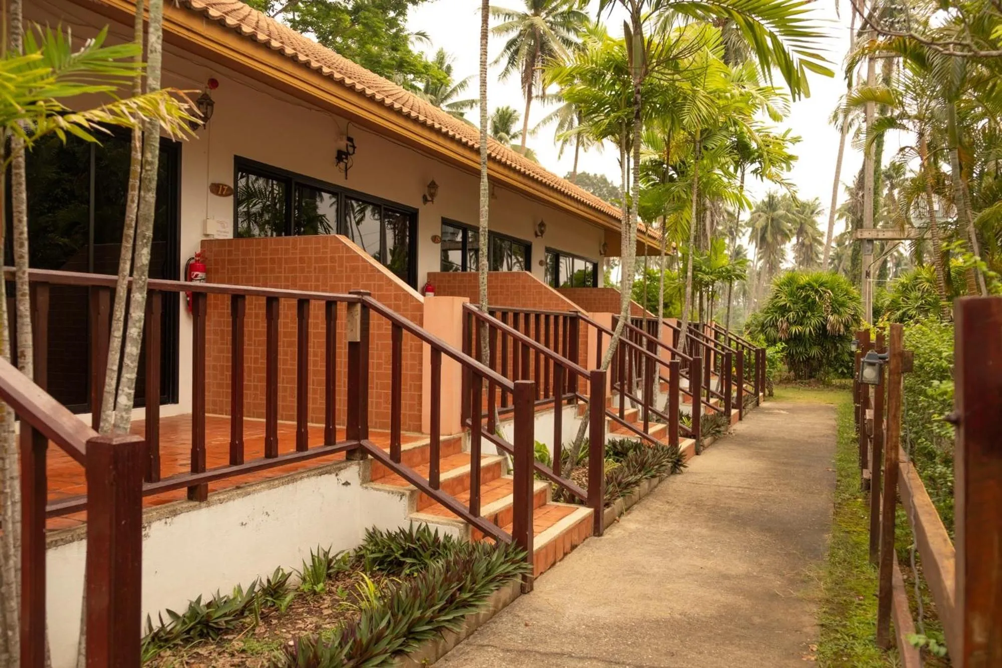 Balcony/Terrace in Sailom Resort Bangsaphan
