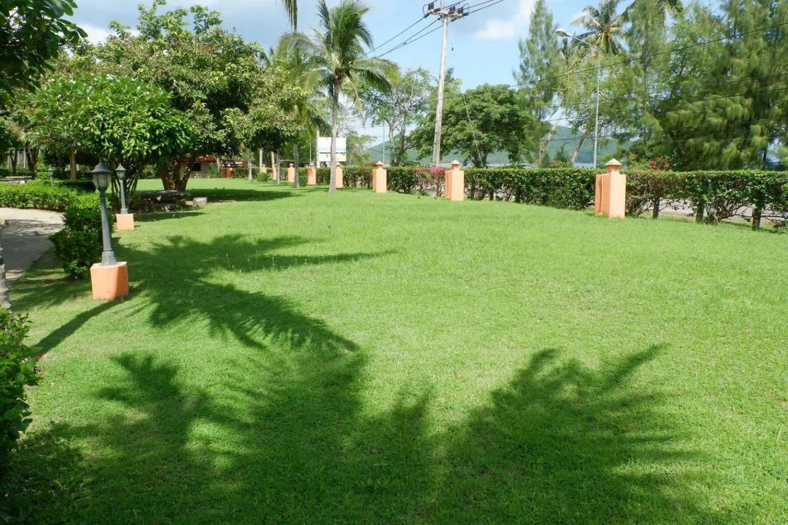 Garden in Sailom Resort Bangsaphan